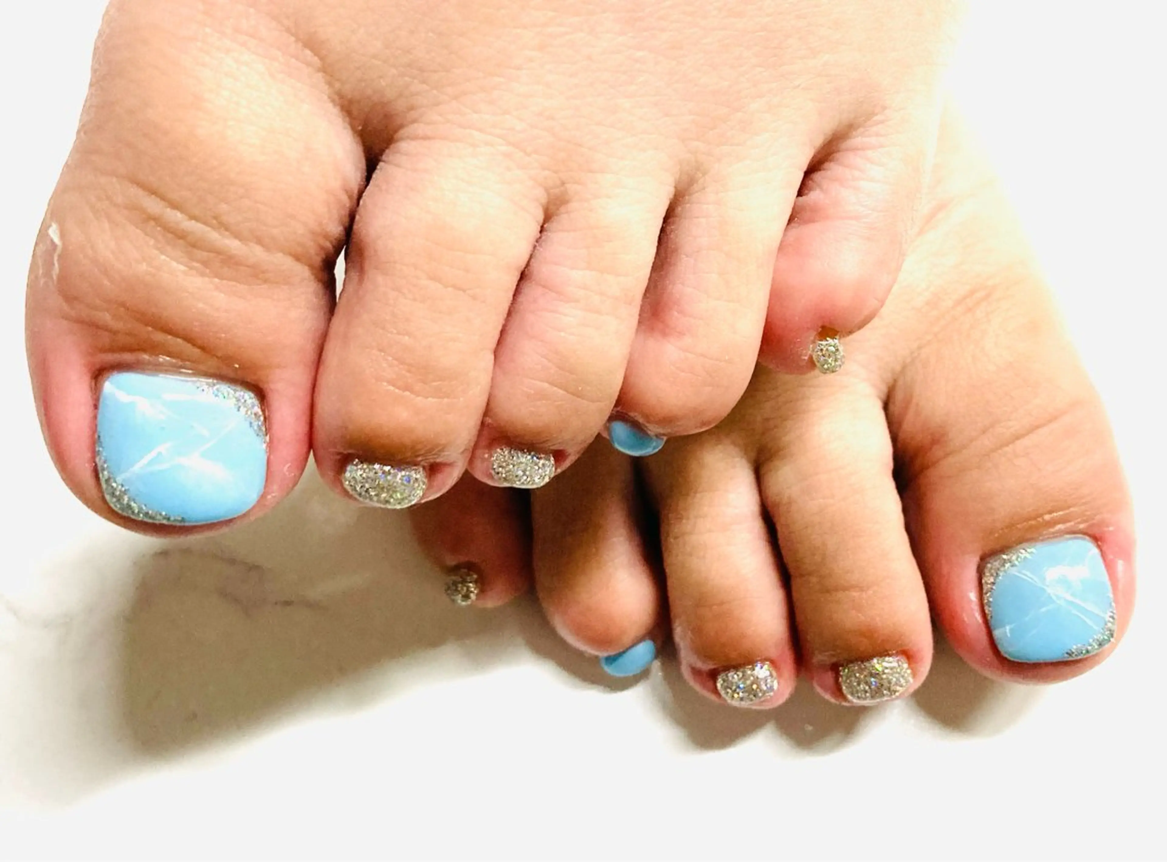 ネイル フットネイル one nailsalonのネイルデザイン