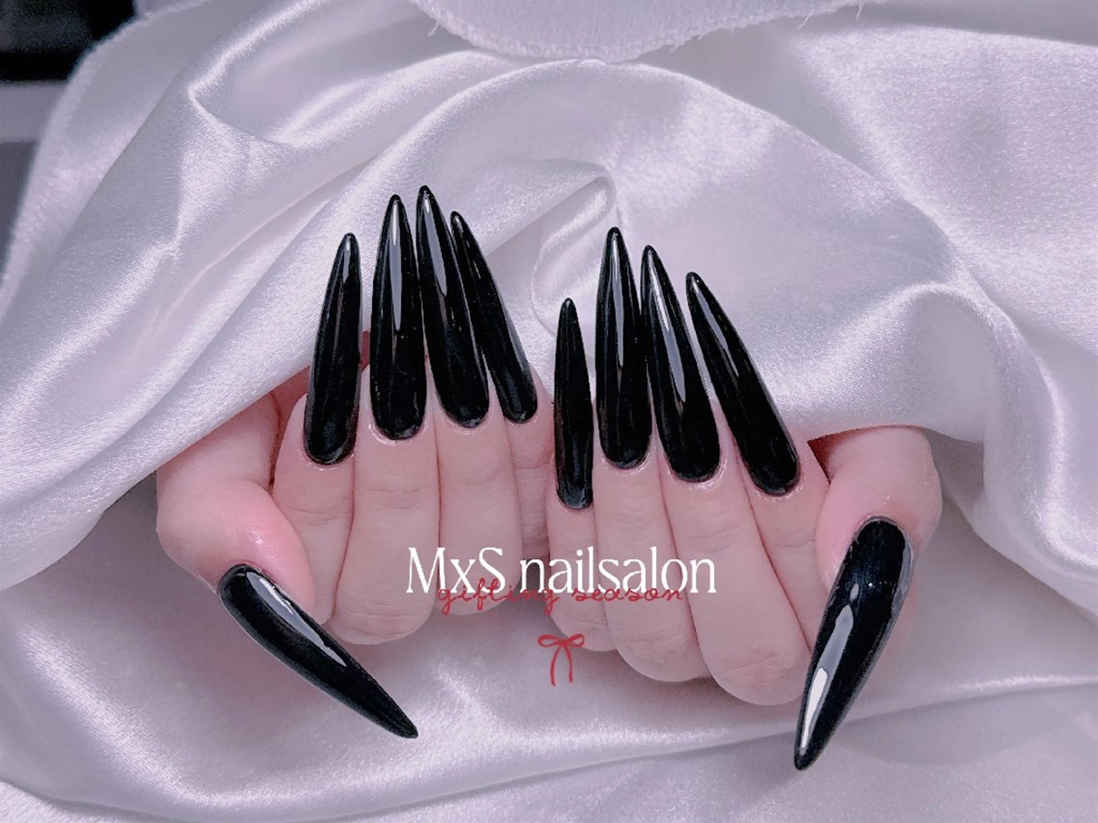 ネイル ロングネイル ネイルチップ ハンドネイル ハンドケア MxS Nail(長さだし/フィルイン/マグネット/韓国ネイル/ワンホンネイル/ワンカラー)所属・MxS リィリィのネイルデザイン