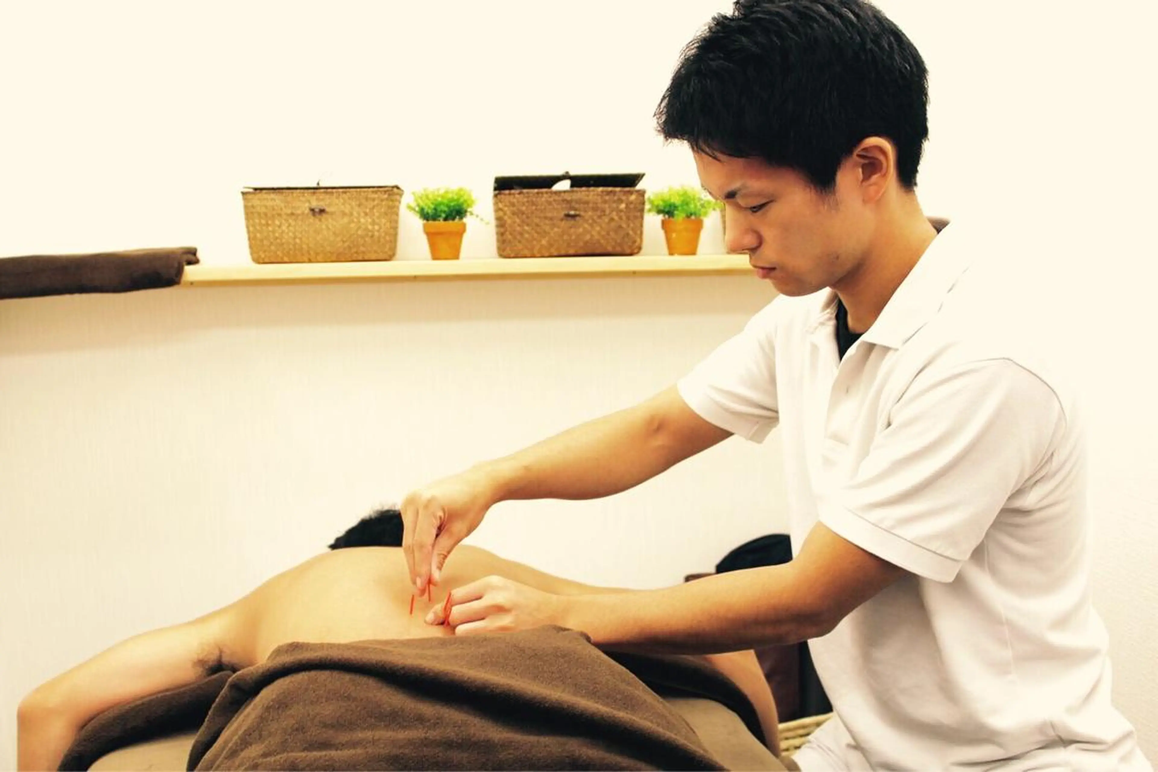 全身美容鍼灸コース（全身をお手入れする事で効果倍増）の写真