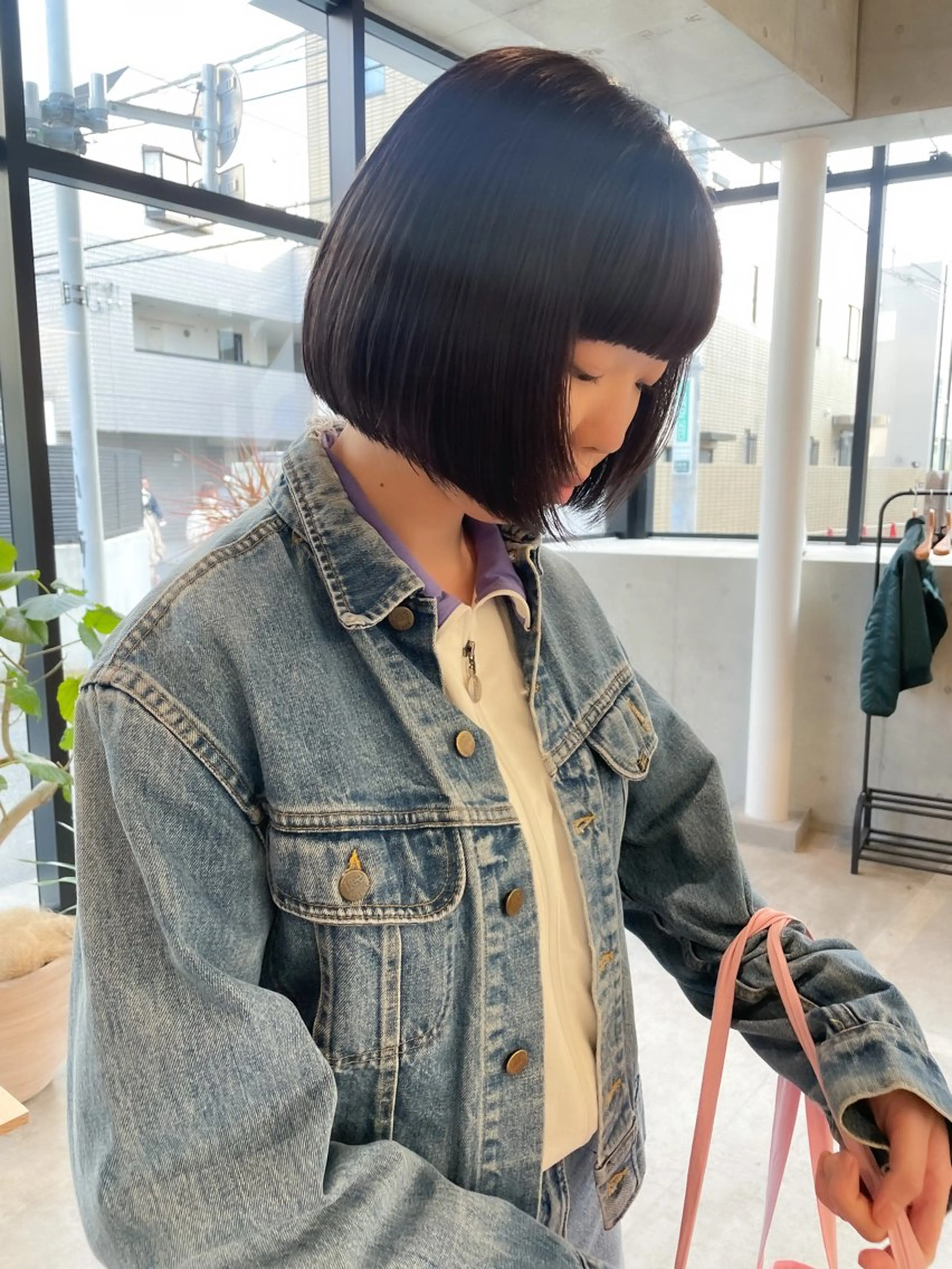 ショート カラー ヘアアレンジ ミニボブ/ブリーチ 🌈MISATOのヘアスタイル