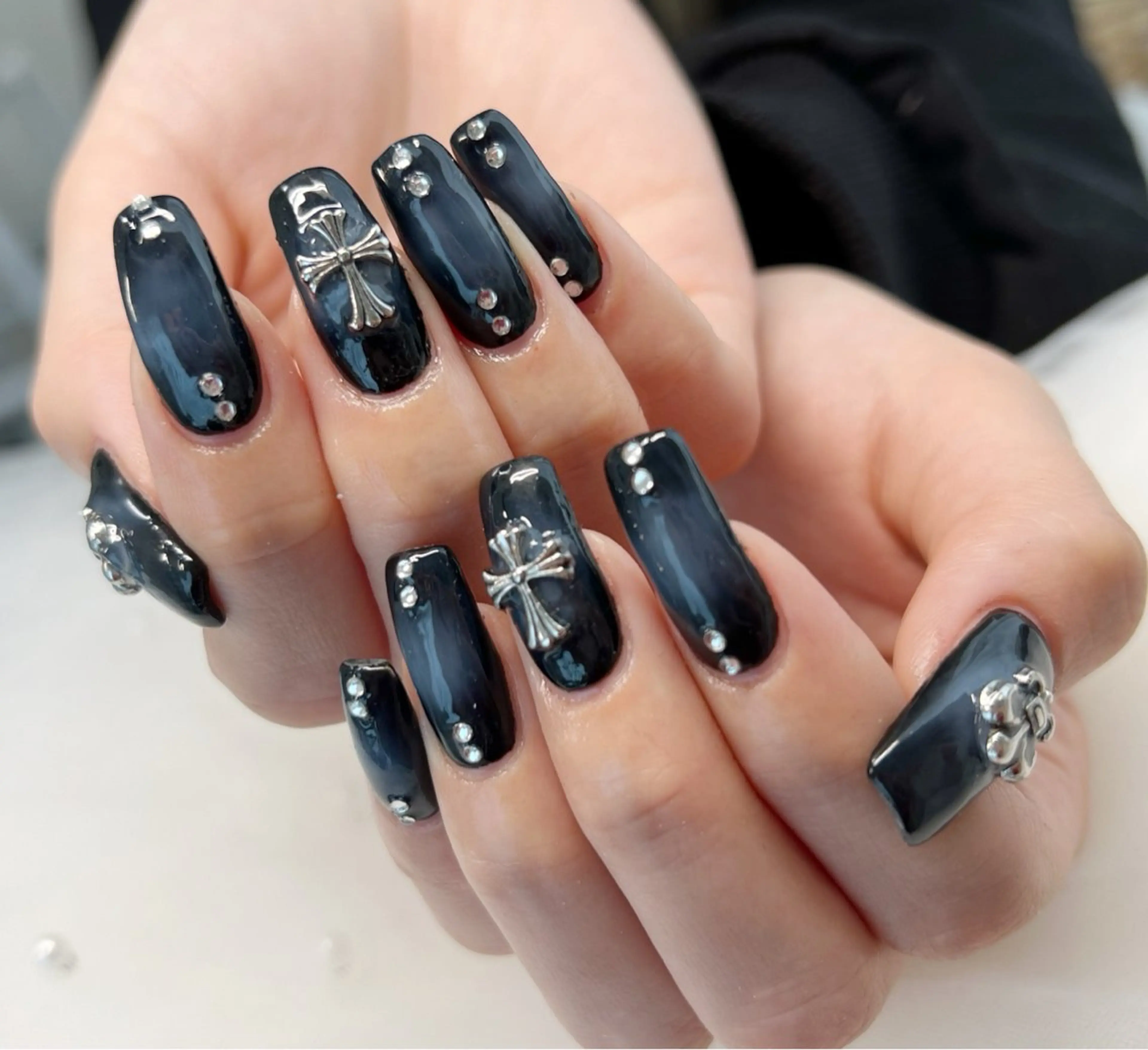 ネイル フットネイル フレンチネイル 韓国ネイル ロングネイル マグネットネイル Lee _nailのネイルデザイン