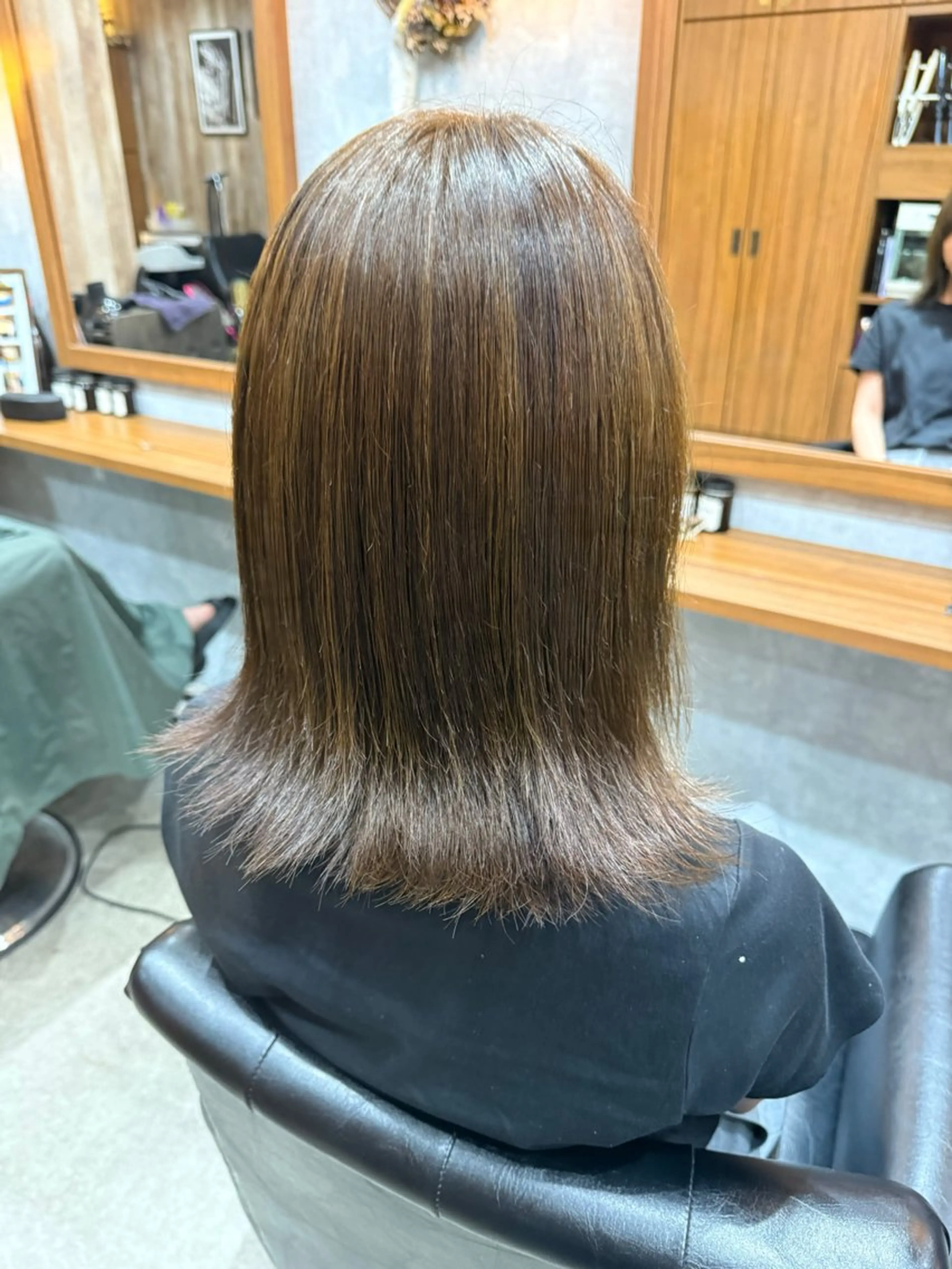 ミディアム ヘアカラー ヒナ子🦋 ブリーチカラーのヘアスタイル