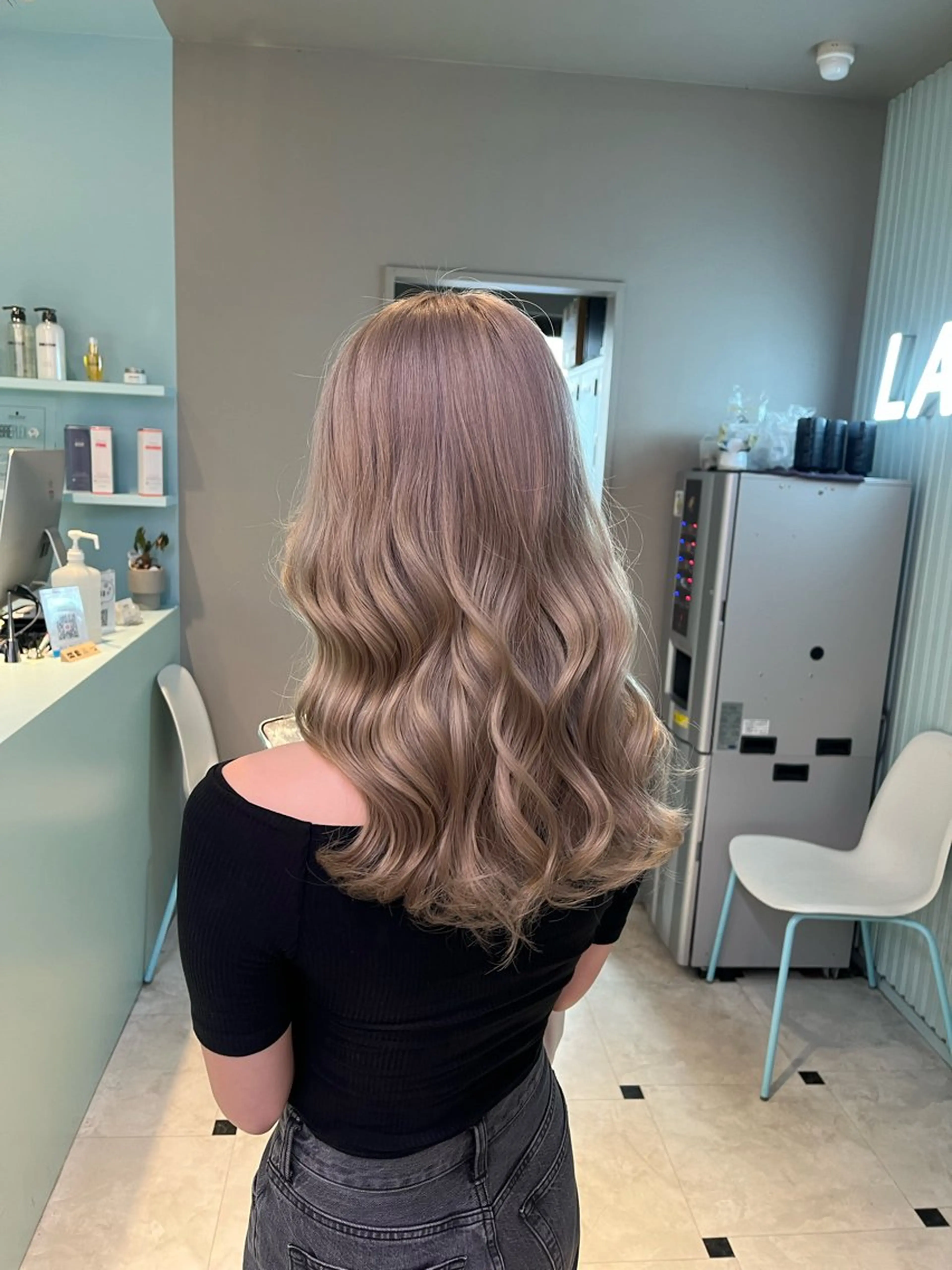 ミディアム カラー ヘアカラー トリートメント ブリーチカラー 🩵MIZUKIのヘアスタイル