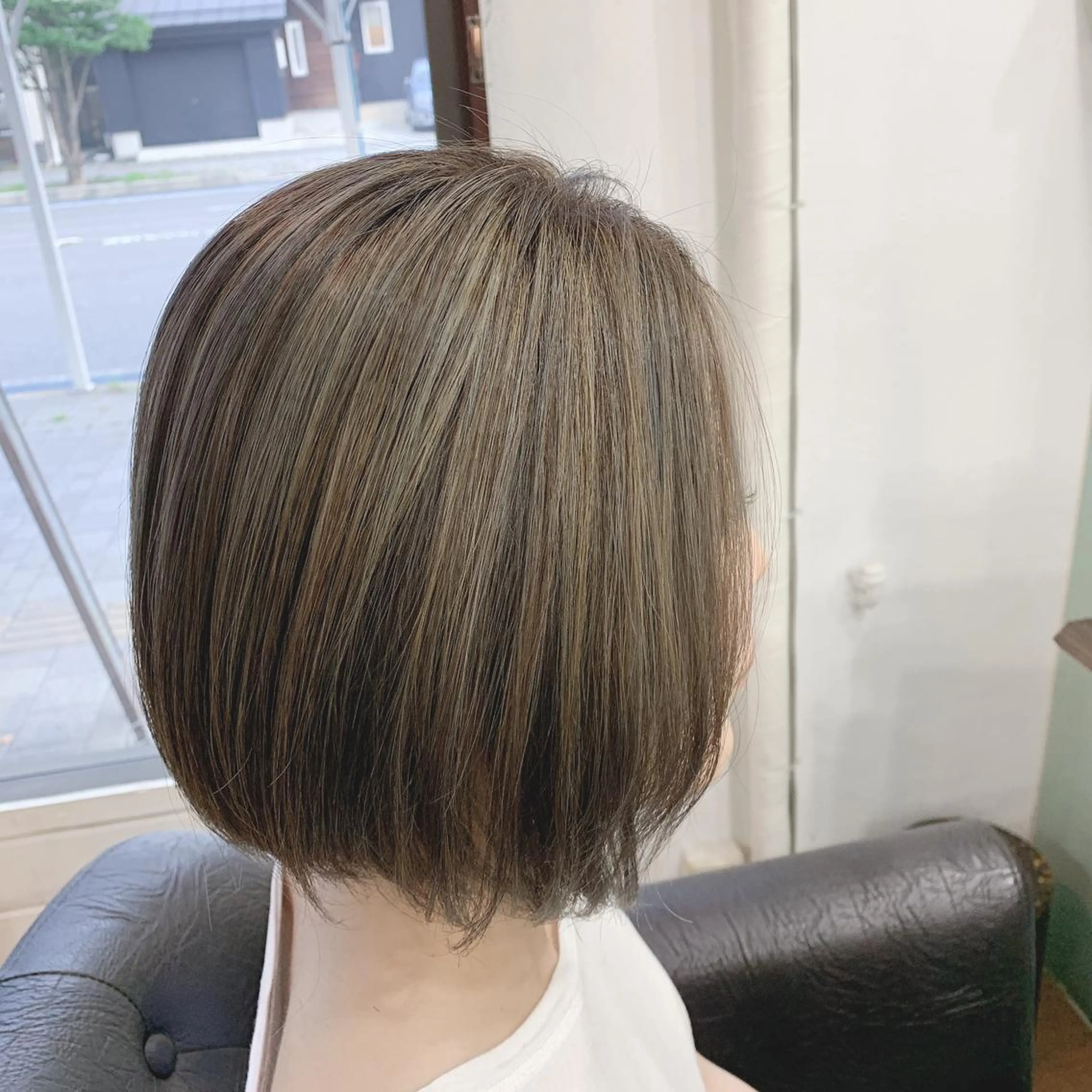 艶カラー&デザインカラー&トリートメント(ハイライト裾カラーお色等デザインカラーのご相談可能です)の写真