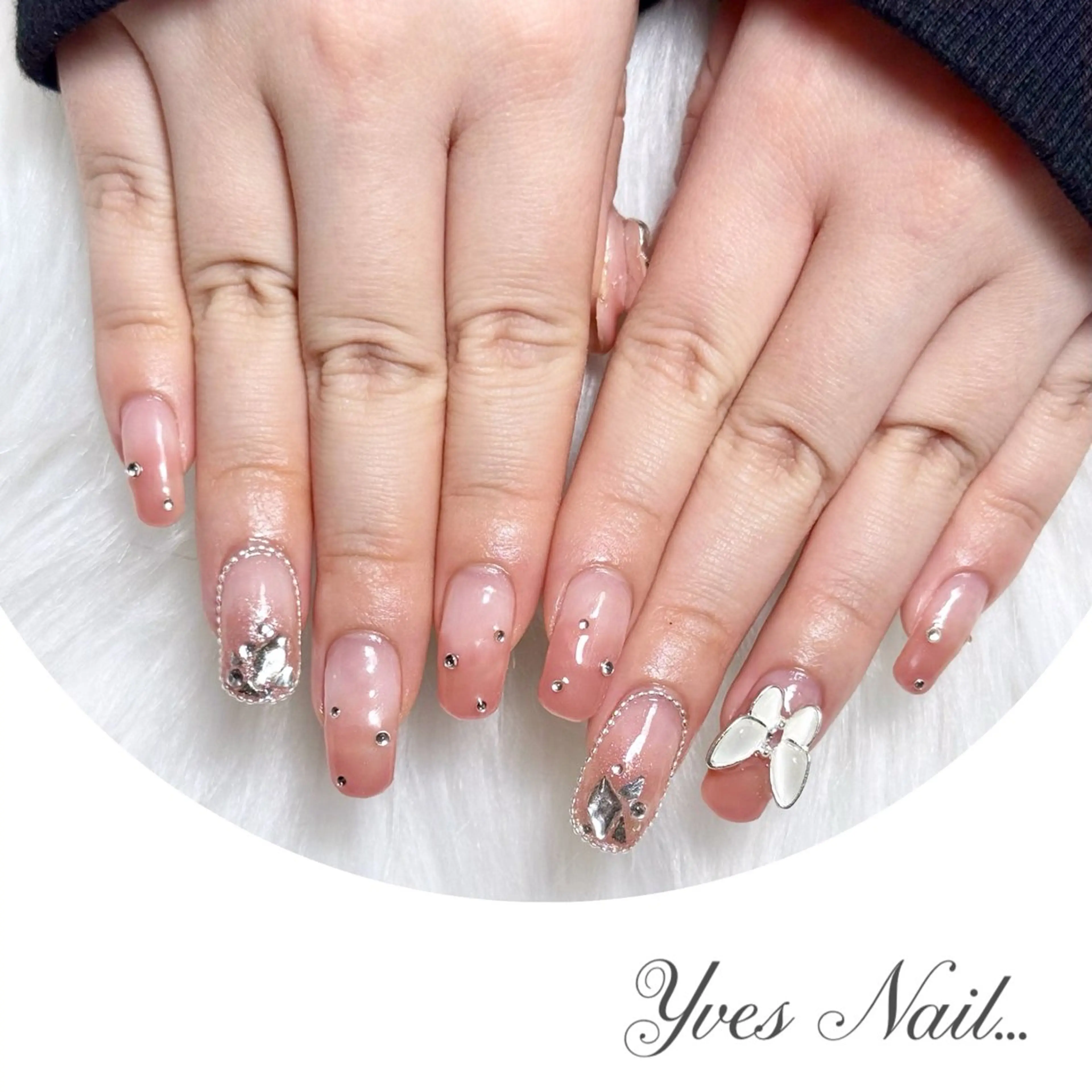 ネイル グラデーション キラキラネイル ハンドネイル kanno yのネイルデザイン