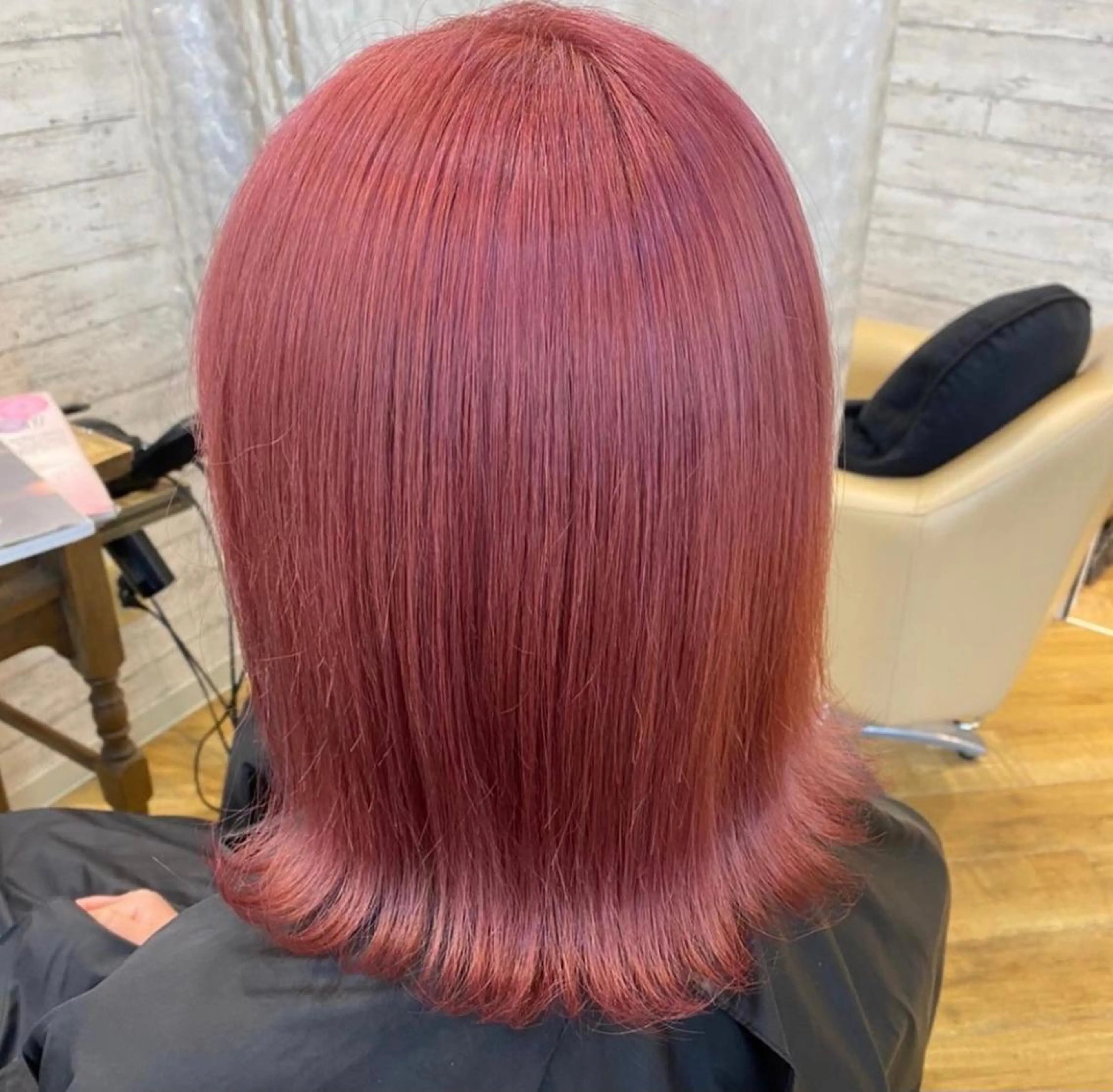 ミディアム カラー ピンクカラー ローズカラー Beleza 渋谷所属・Kazusa/渋谷/ エクステ/ハイトーンのヘアスタイル