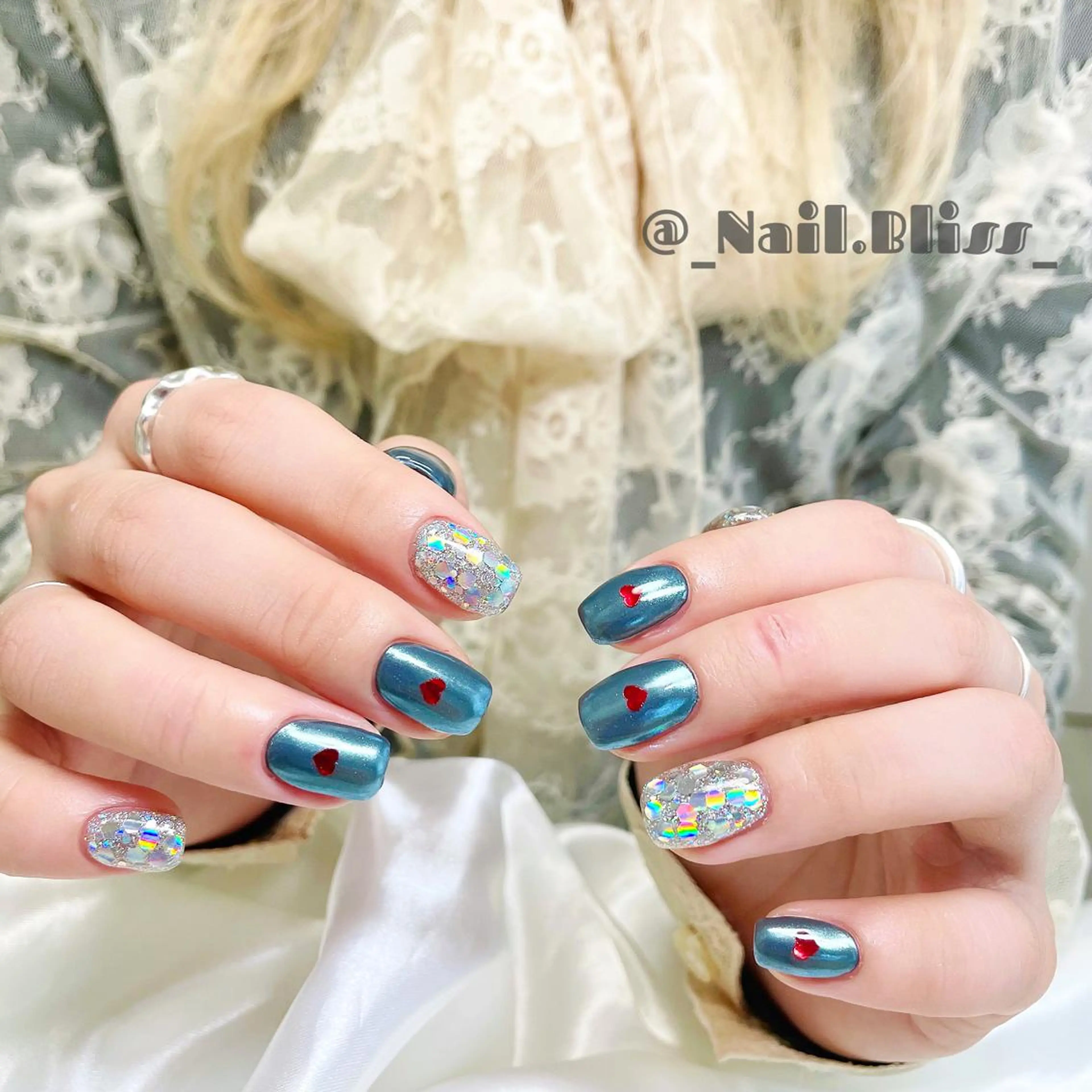 ネイル オーロラネイル ブルー ハンドネイル NAIL BLISSのネイルデザイン