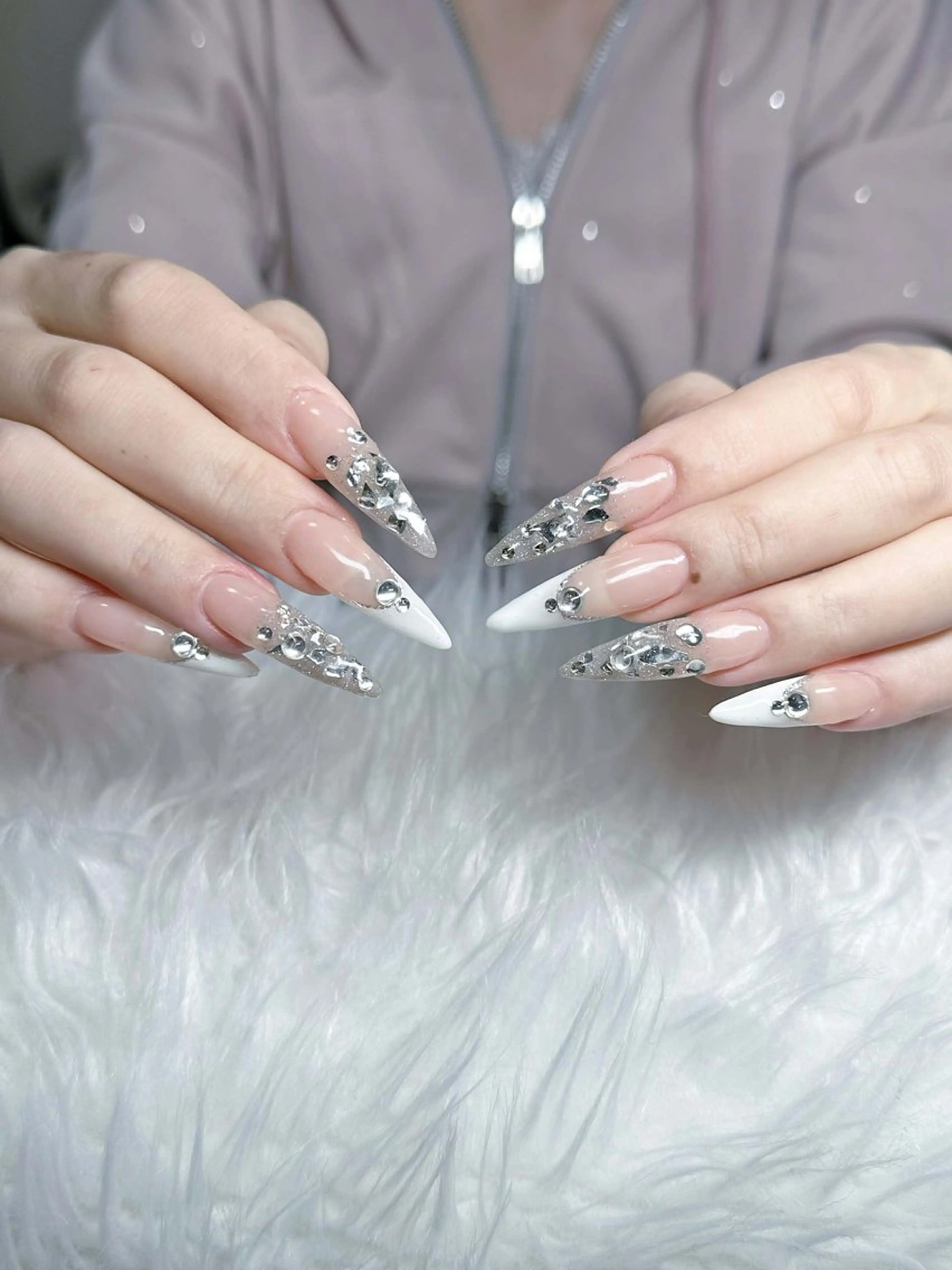 ネイル アートネイル ボルドー フレンチネイル ジェルネイル 氷ネイル・うるうるネイル ハンドネイル H.baby Nail Salonのネイルデザイン