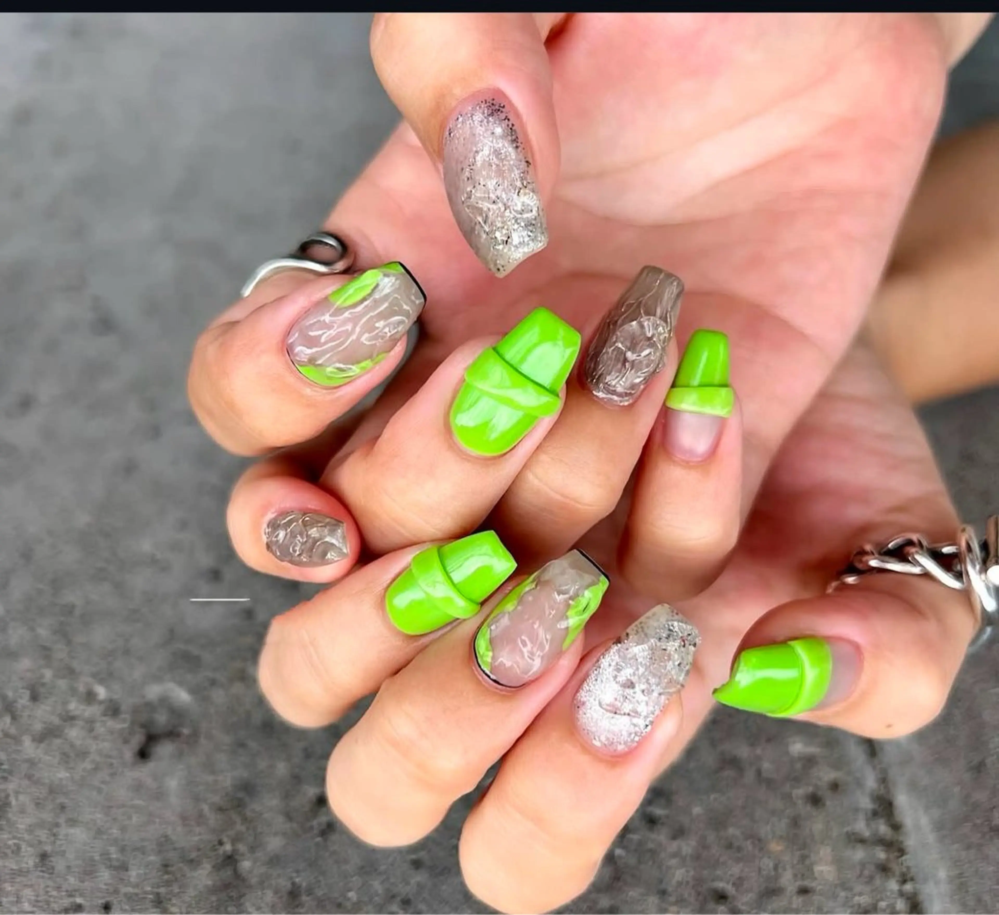 ネイル 大塚眉毛|ハンドケア |肌管理の眉毛・アイブロウイメージ