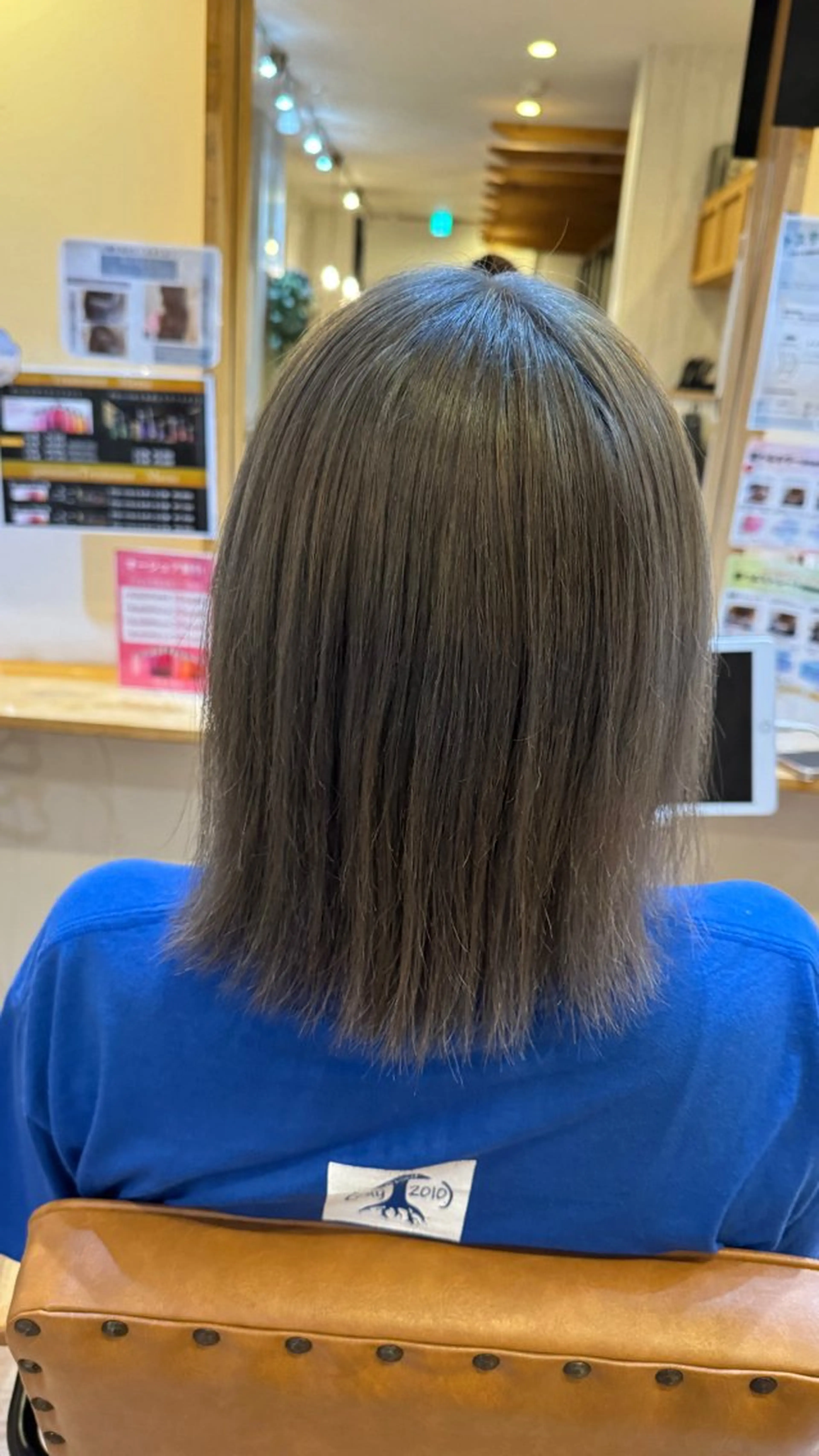 カラー 西邑 心のヘアスタイル