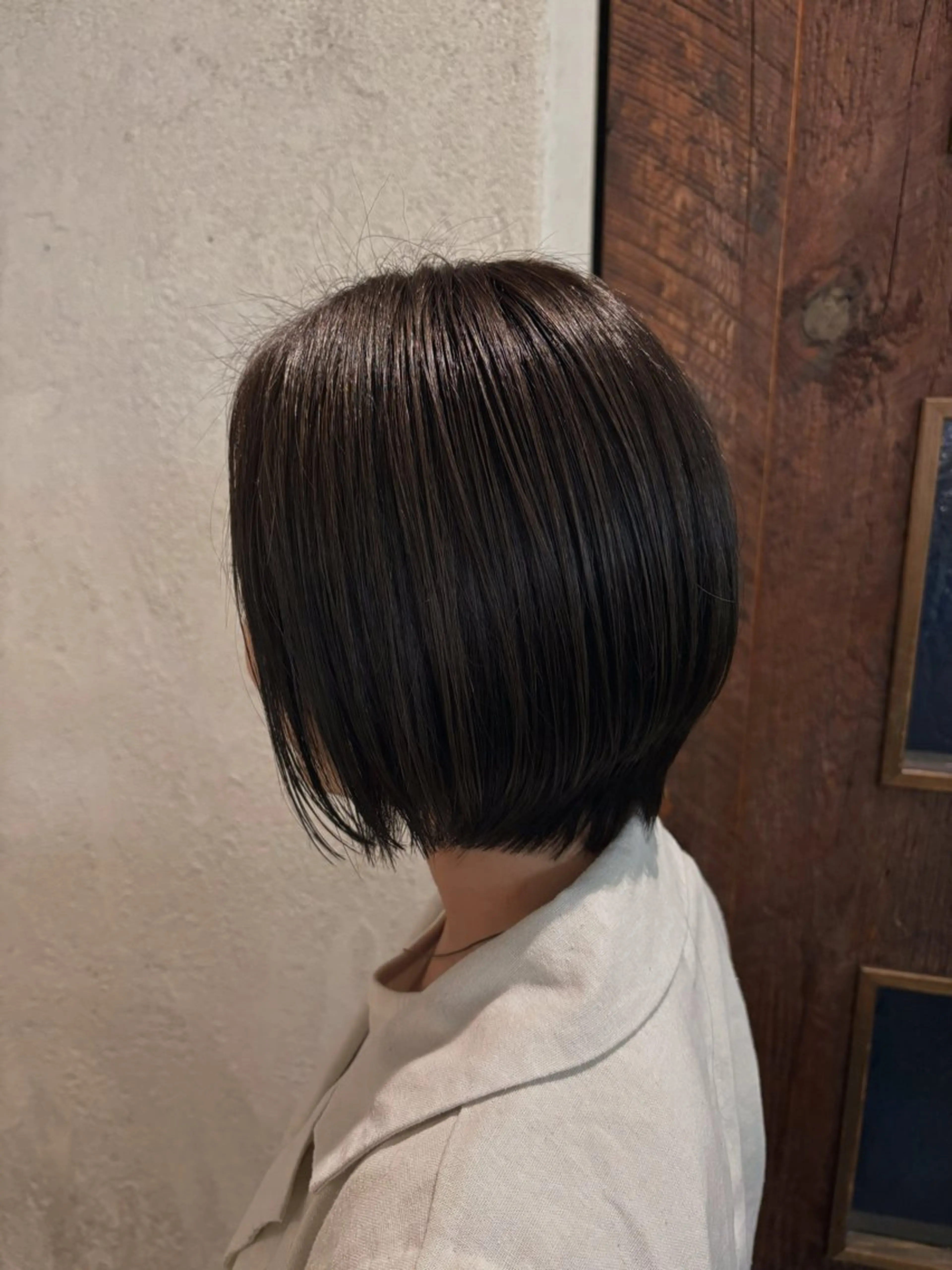 ショート 切りっぱなしボブ ボブ カット ヘアカラー 中宗 哲平のヘアスタイル