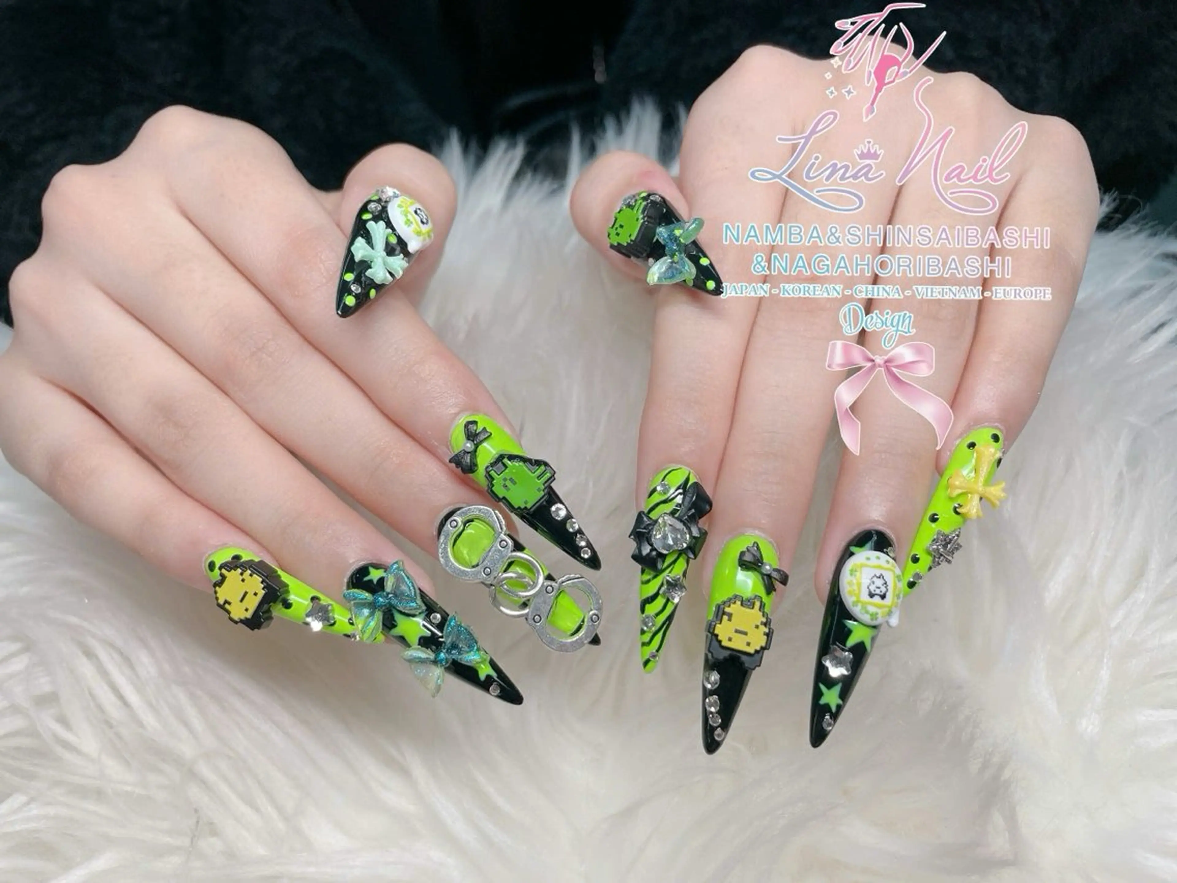 セミロング 韓国風ヘア クリスマス 79Linanailnamba所属・Linanail Nambaのネイルデザイン