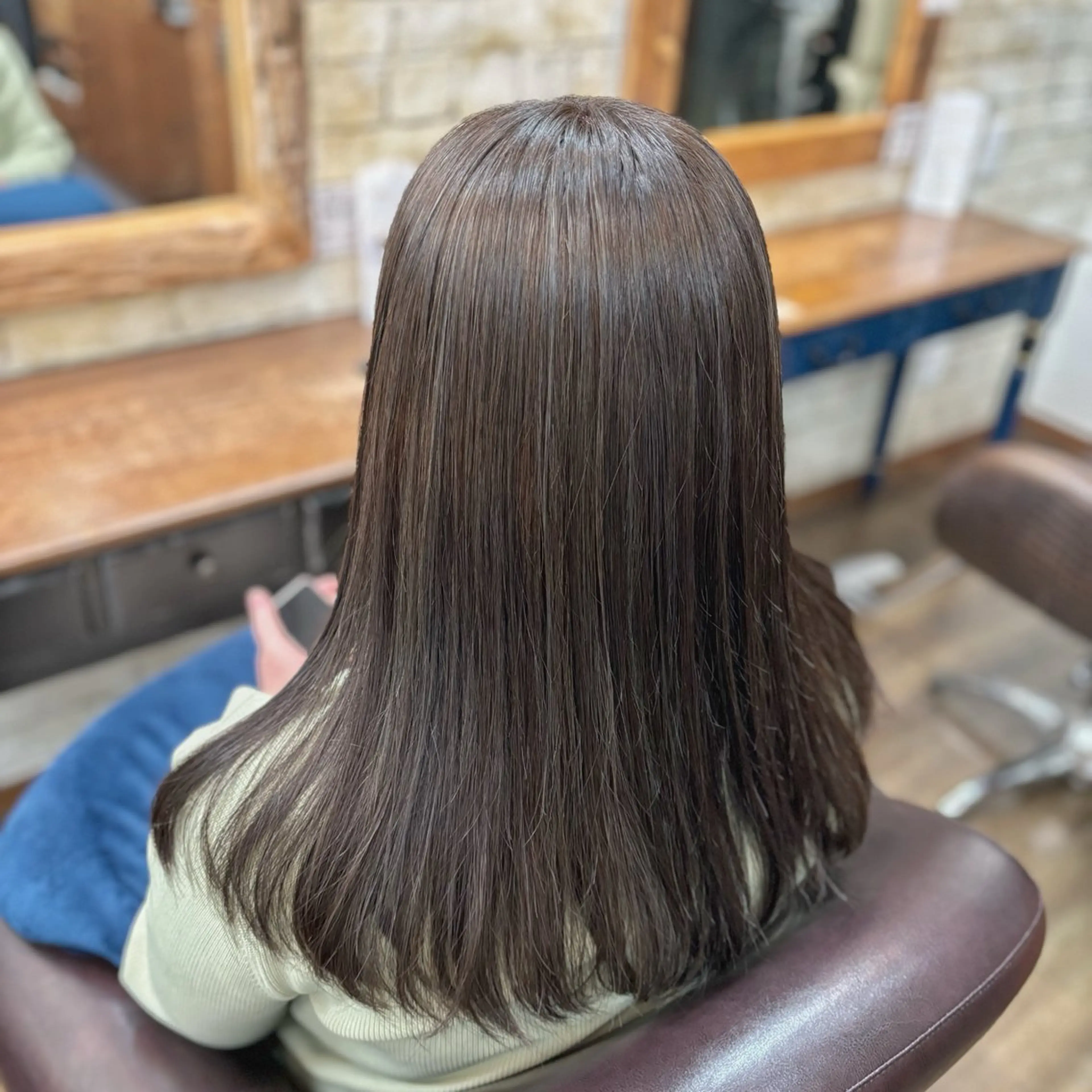 【脱！白髪染め】 カット＋白髪ぼかしハイライトの写真