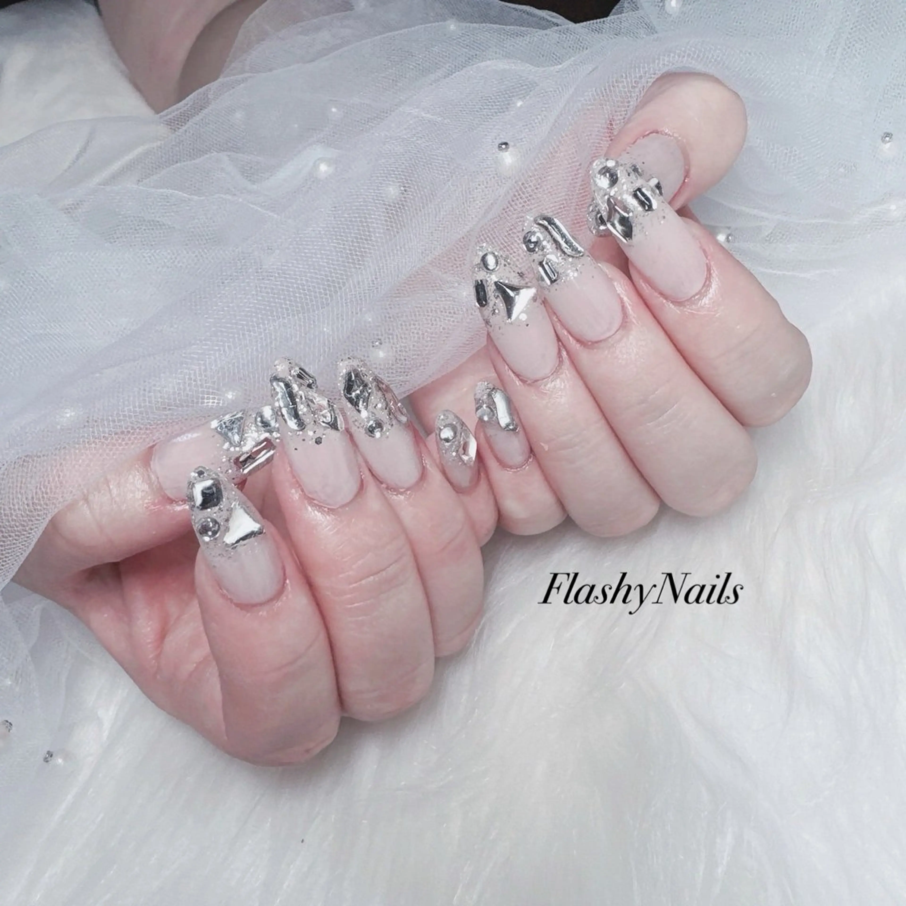ネイル Flashy Nailsのネイルデザイン