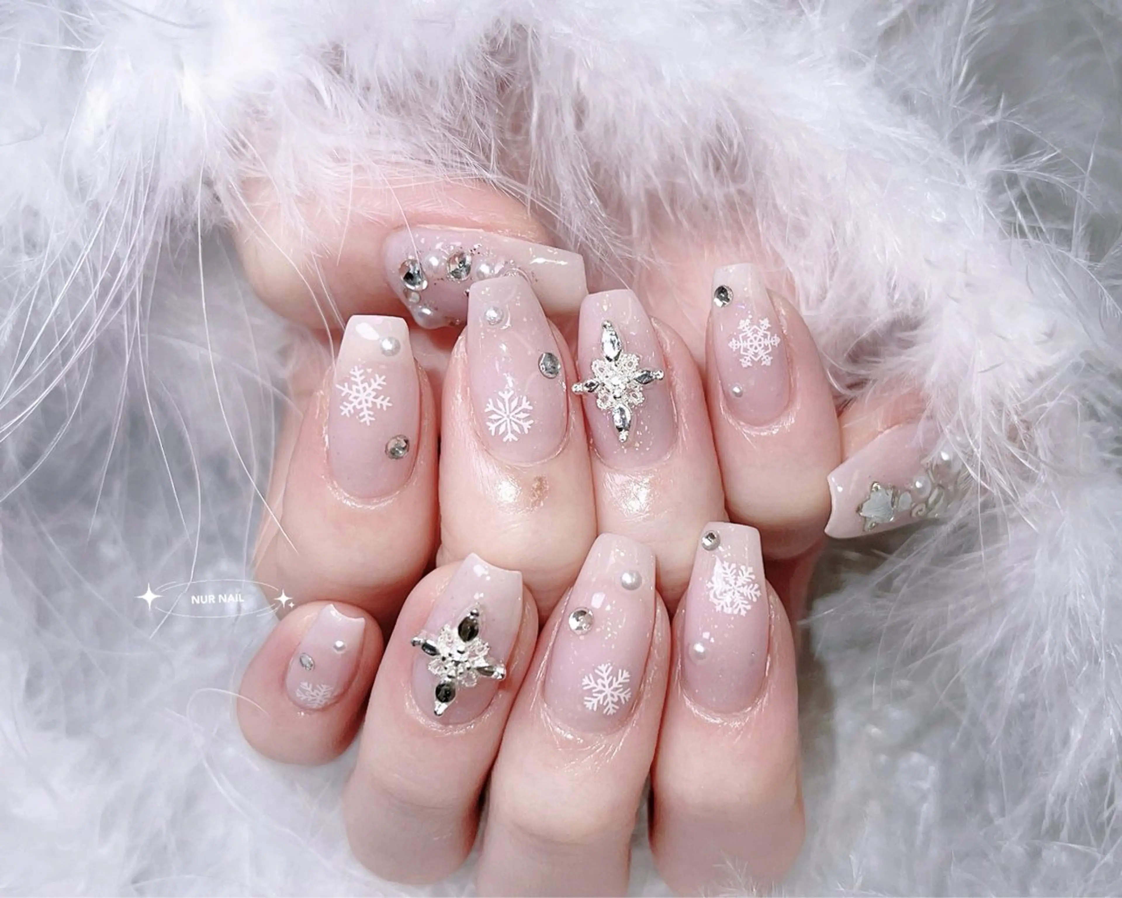 ネイル 🫧NUR NAIL✨のネイルデザイン