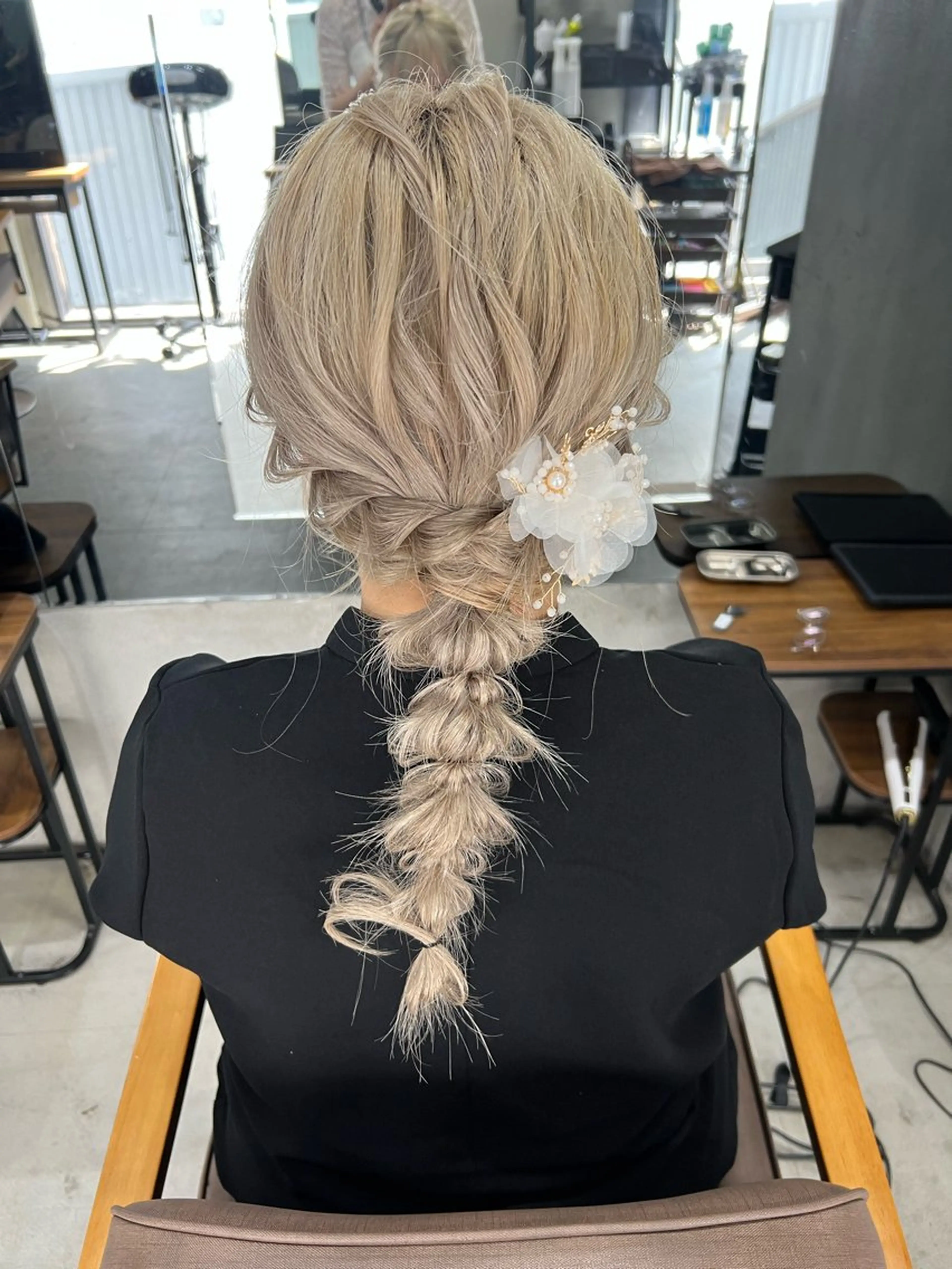 ロング ヘアセット maya レイヤーカットのヘアスタイル