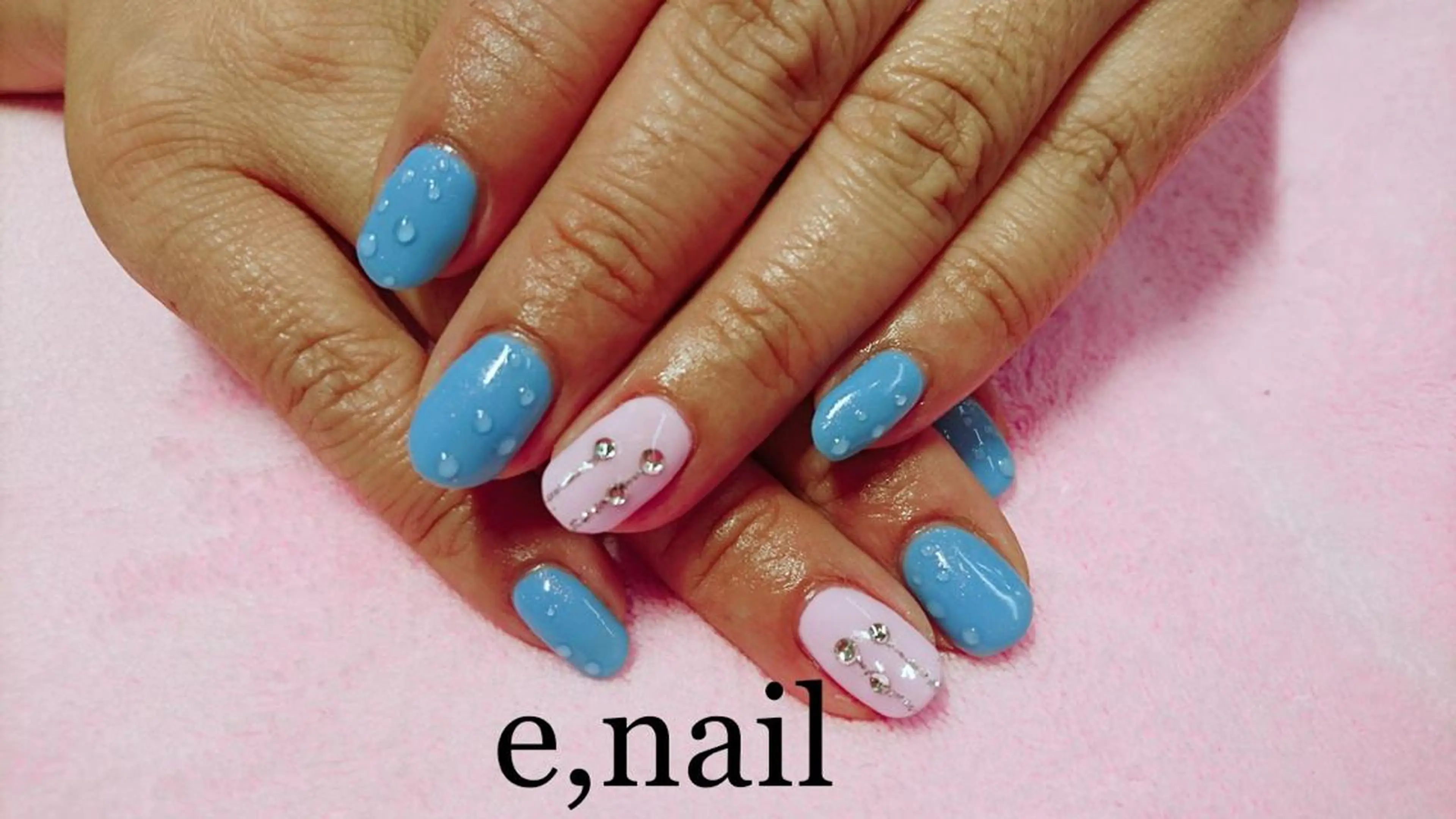 e.nail所属・和賀井 恵理のネイルデザイン