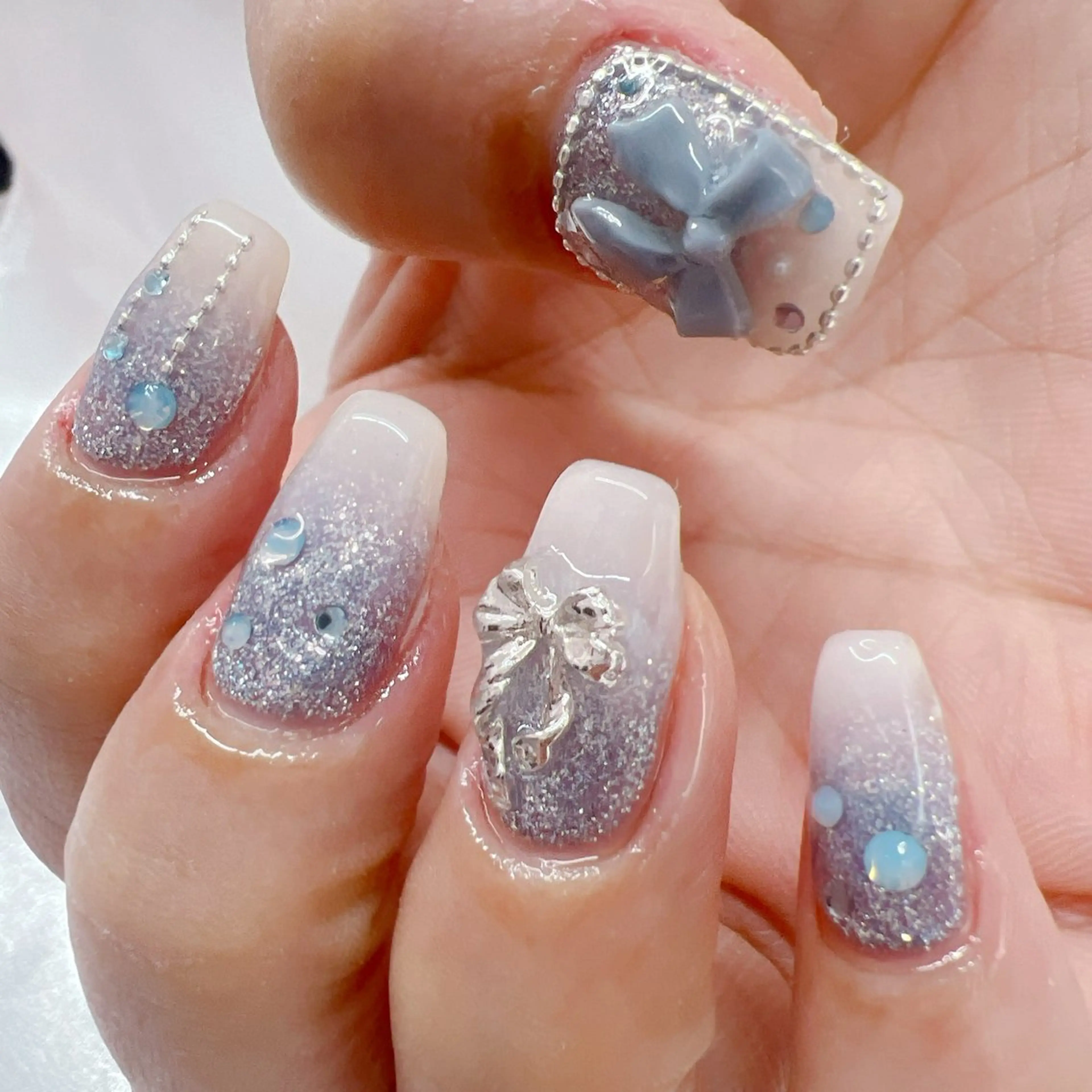 ネイル Emi lyのネイルデザイン