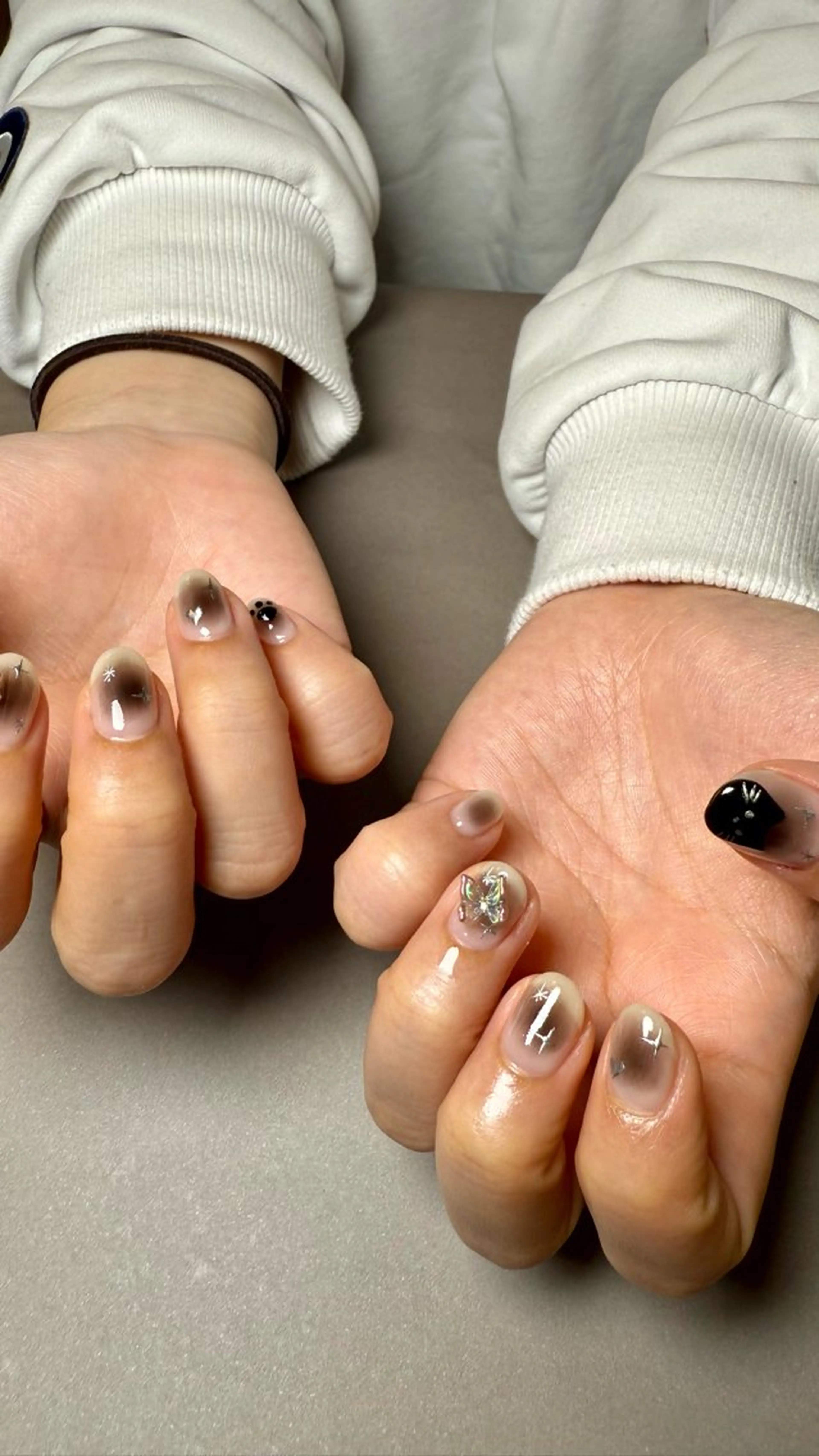 ネイル チークネイル ニュアンスネイル Atelier Ariのネイルデザイン