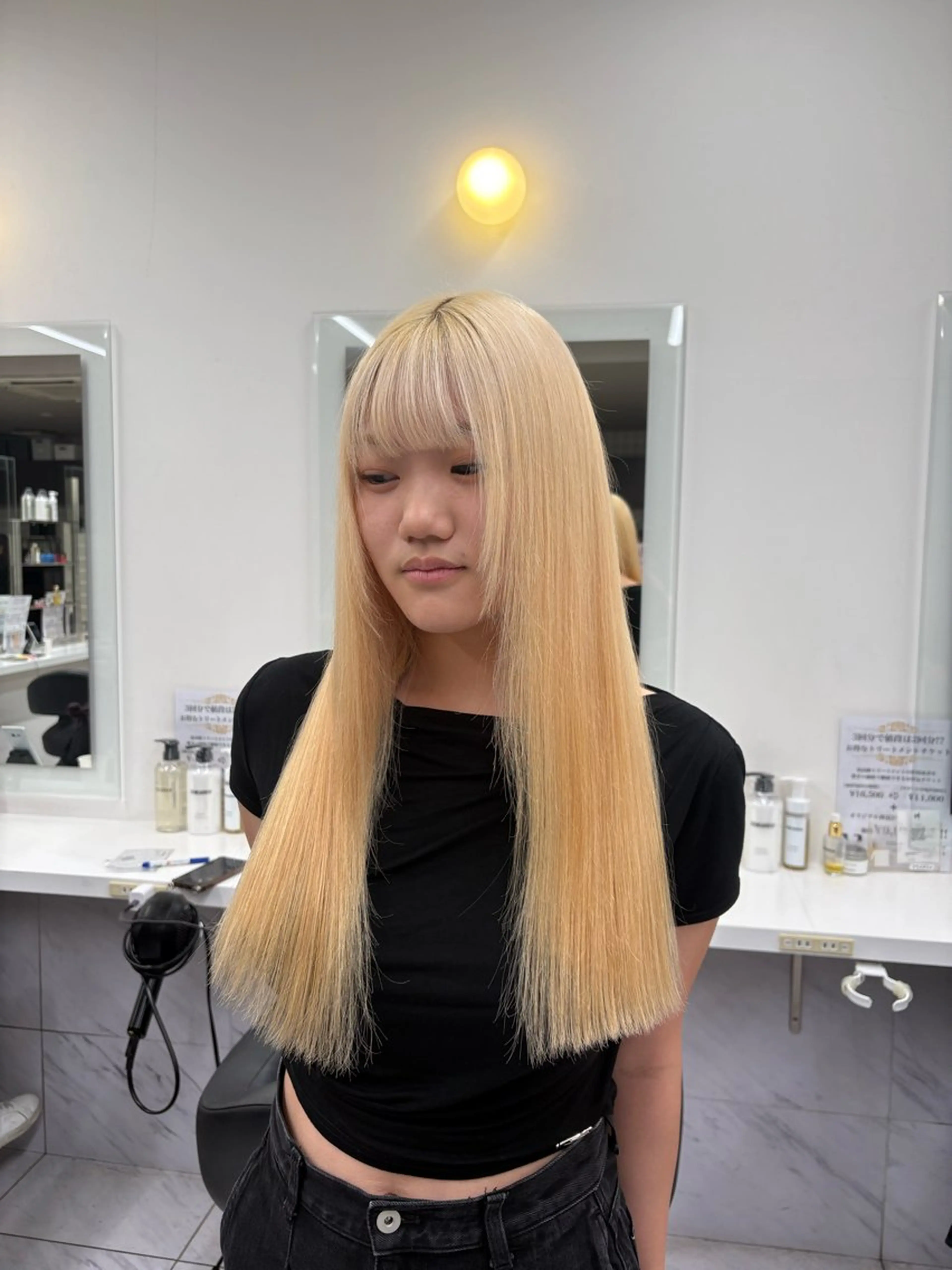 カラー ヘアカラー 透明感ベージュ🤎 ナチュラルレイヤーのヘアスタイル