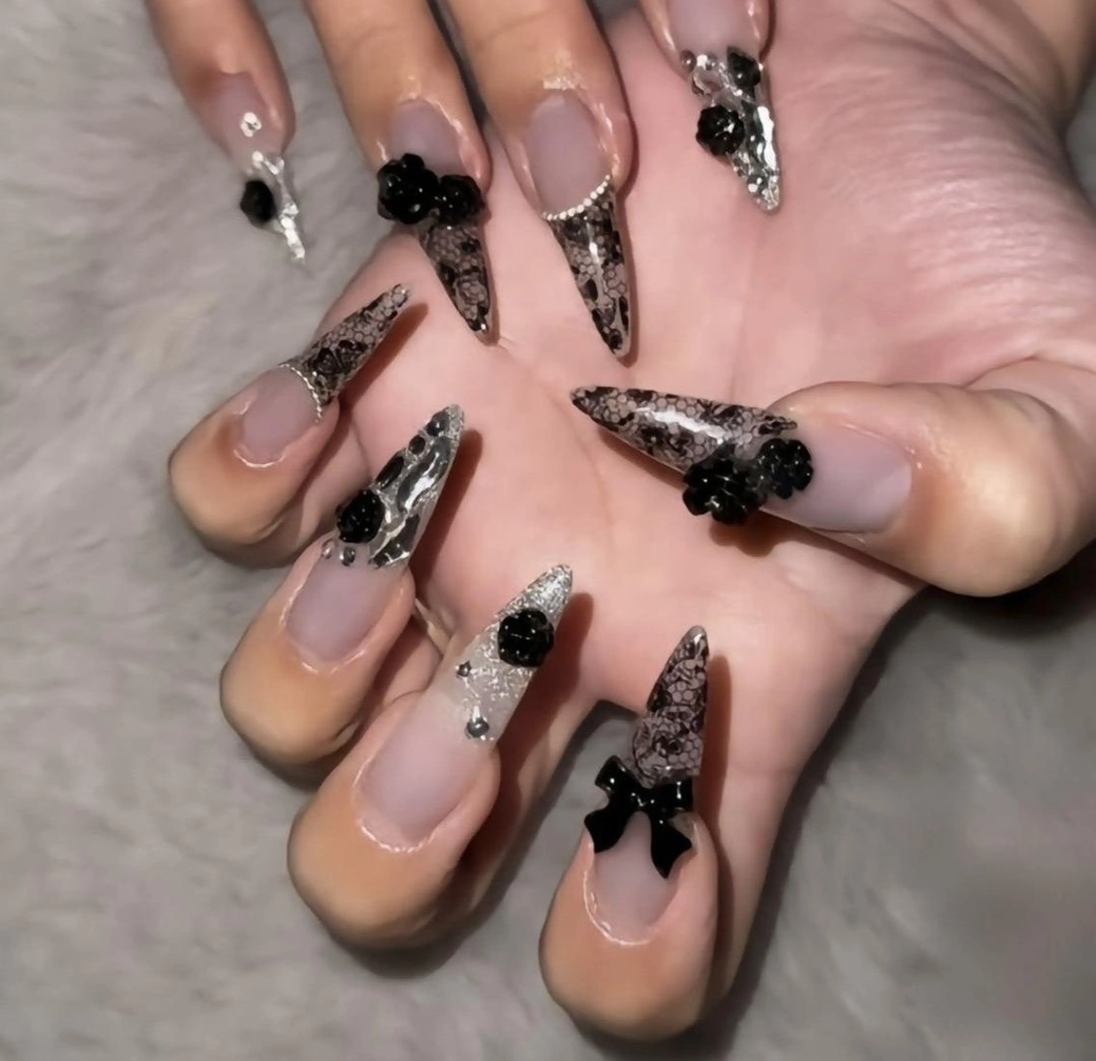 ネイル 長さ出し フレンチネイル グラデーション 卒業式 マグネットネイル ハンドネイル MIHANA NAILのネイルデザイン