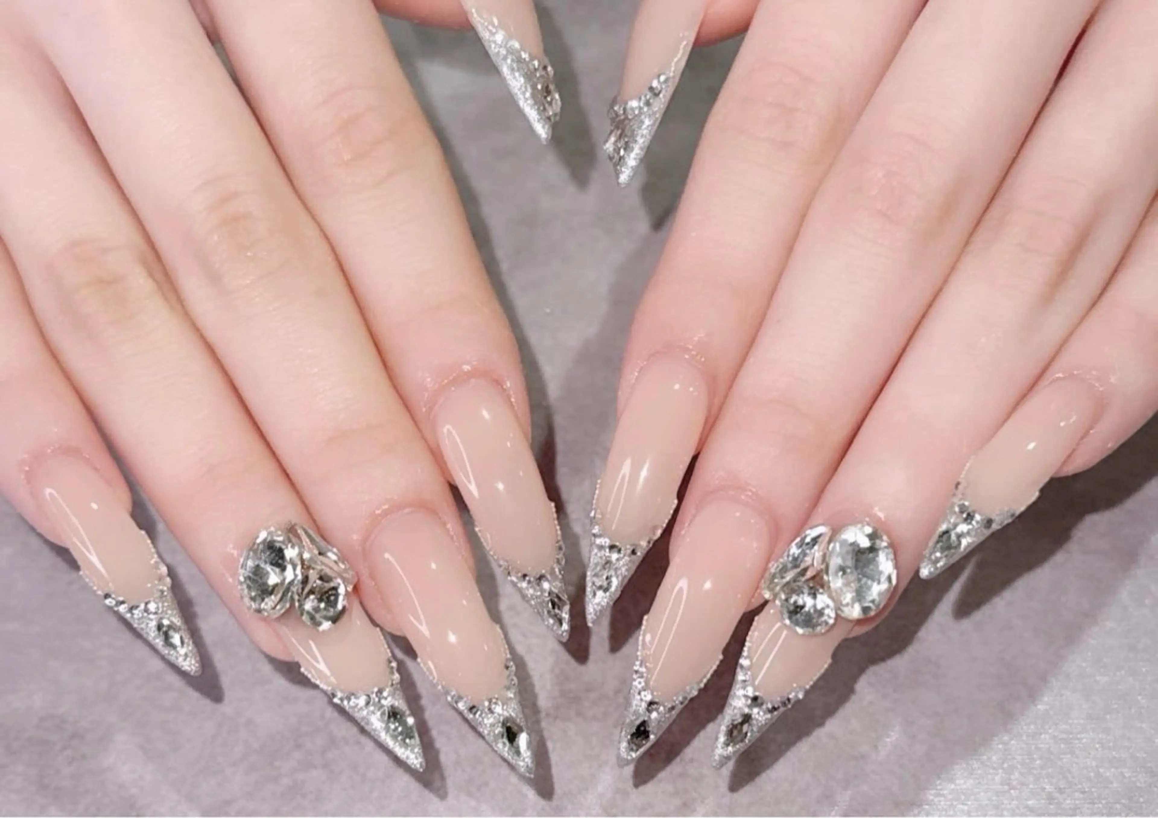 ネイル アートネイル ボルドー フレンチネイル ジェルネイル 氷ネイル・うるうるネイル ハンドネイル H.baby Nail Salonのネイルデザイン