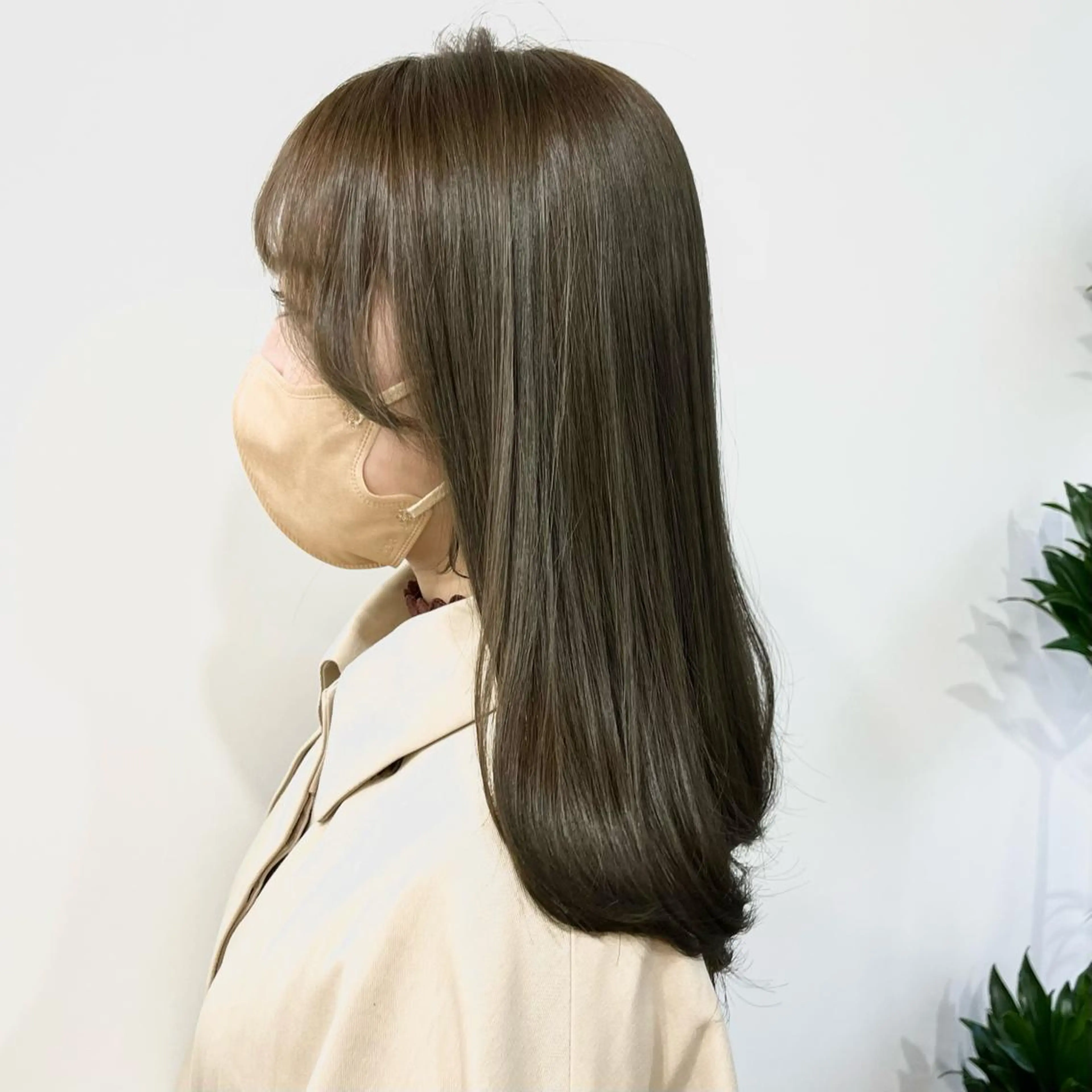 セミロング カラー ベージュカラー オリーブベージュ 顔周りカット 髪質改善 韓国風ヘア HIROKO / 透明感暖色カラー🎀のヘアスタイル