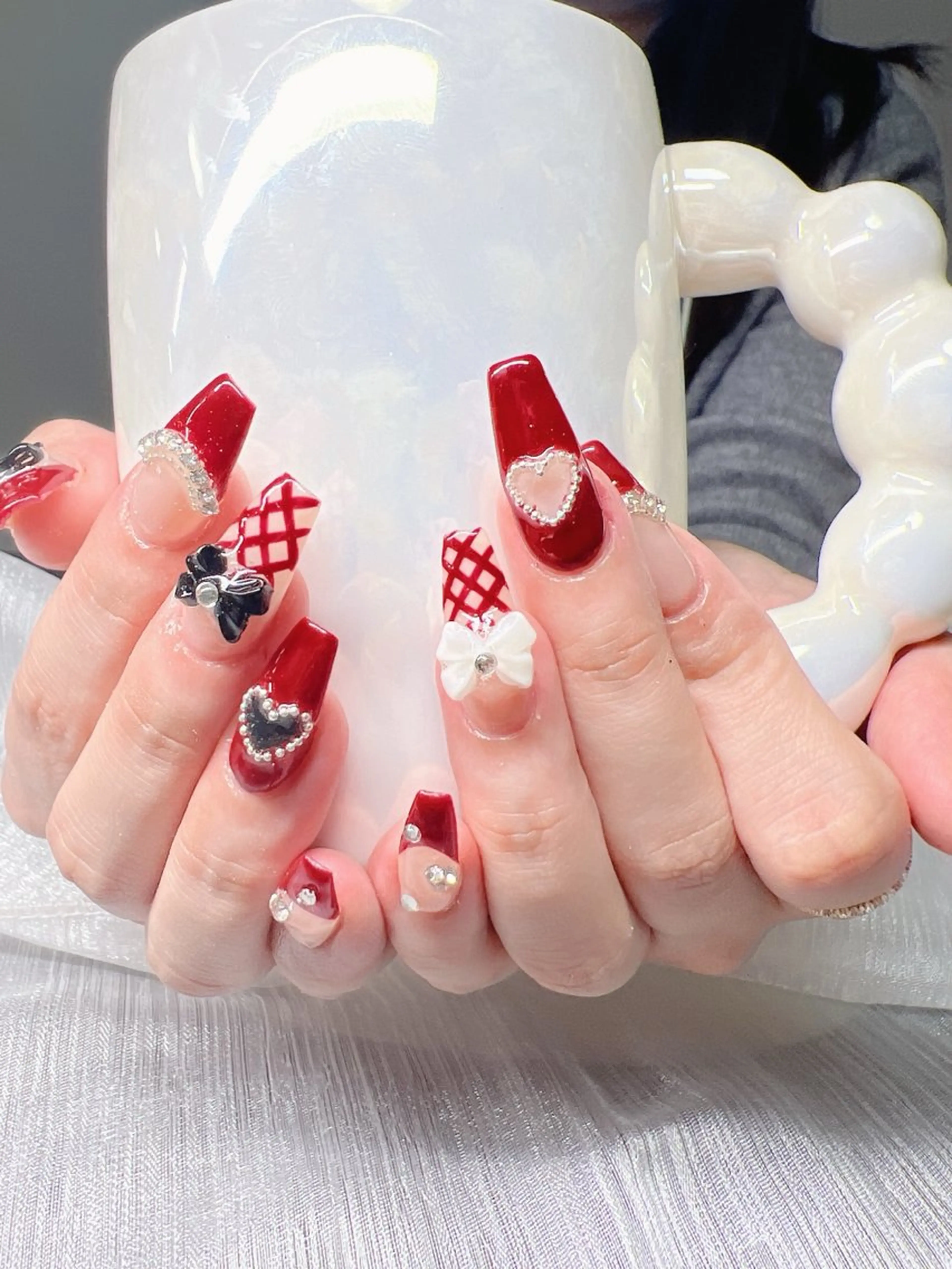 ネイル オーロラネイル チークネイル 長さ出し フットネイル フレンチネイル ハンドネイル Lee Nailsのネイルデザイン