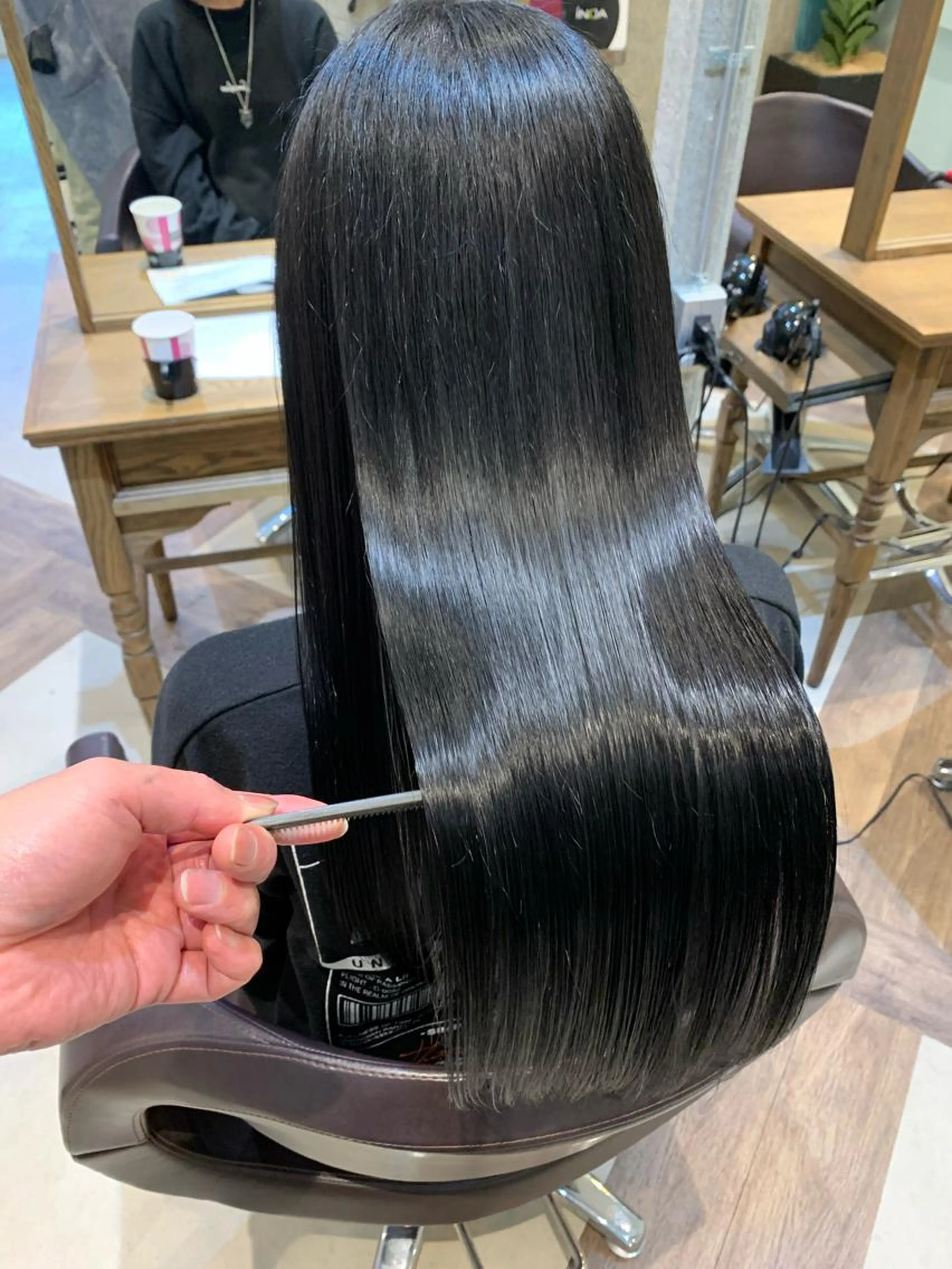 ✨ダメージレス✨縮毛矯正+髪質改善トリートメント ¥13900の写真