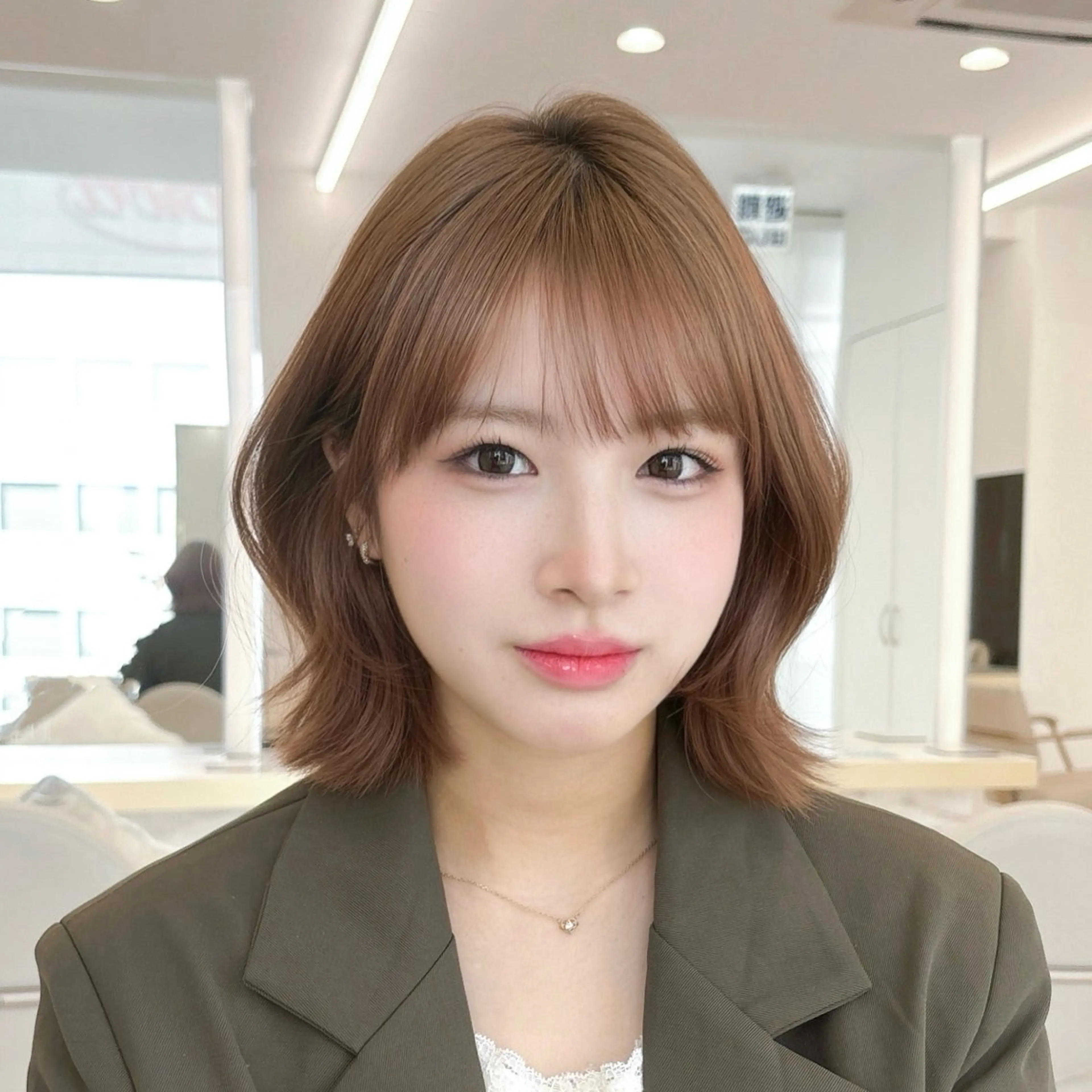 ショート 栄/レイヤー/ 津野 こころのヘアスタイル