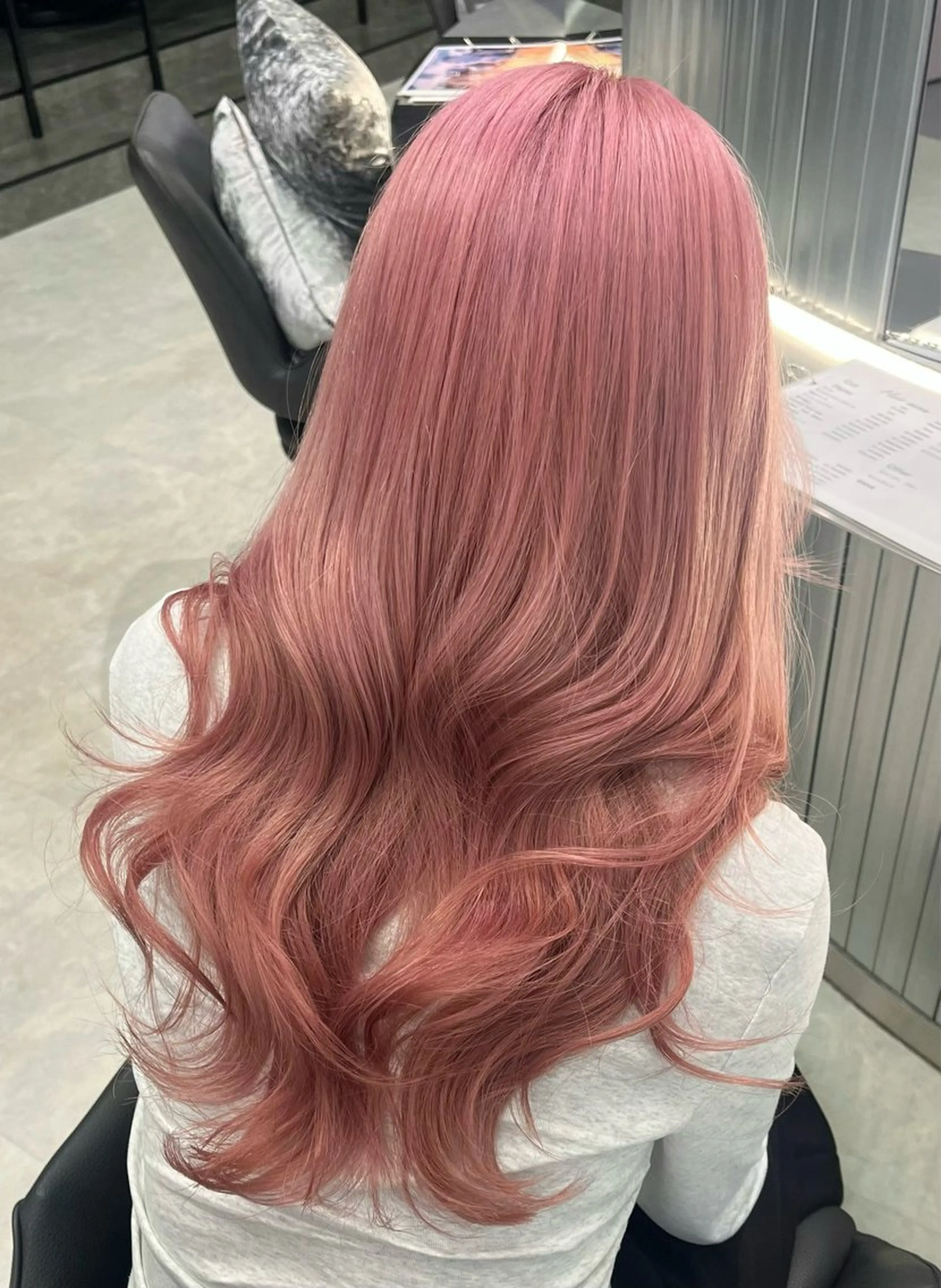 ロング カラー ブリーチカラー うたのヘアスタイル