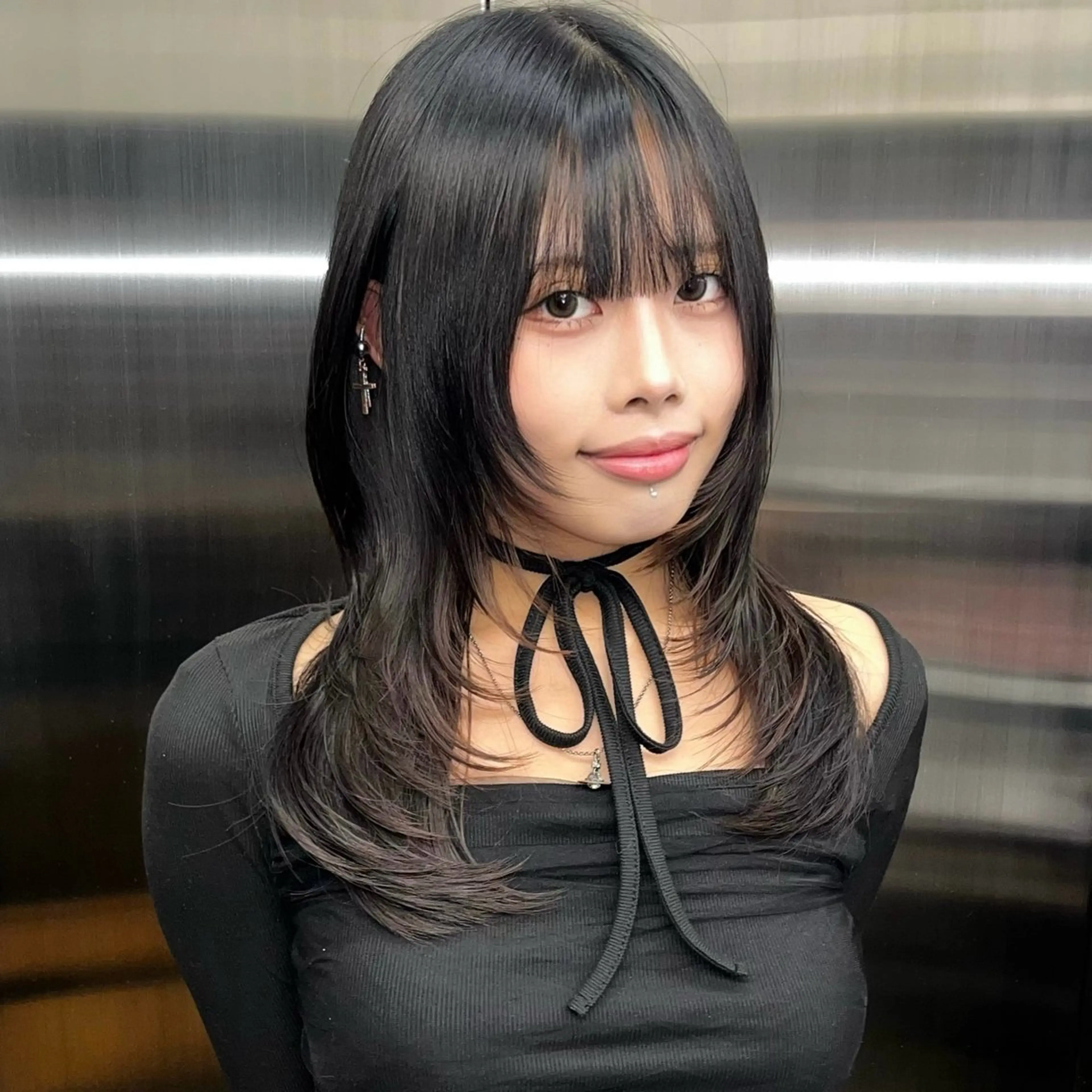 ロング カット ウルフとデザイン カラーの神のヘアスタイル