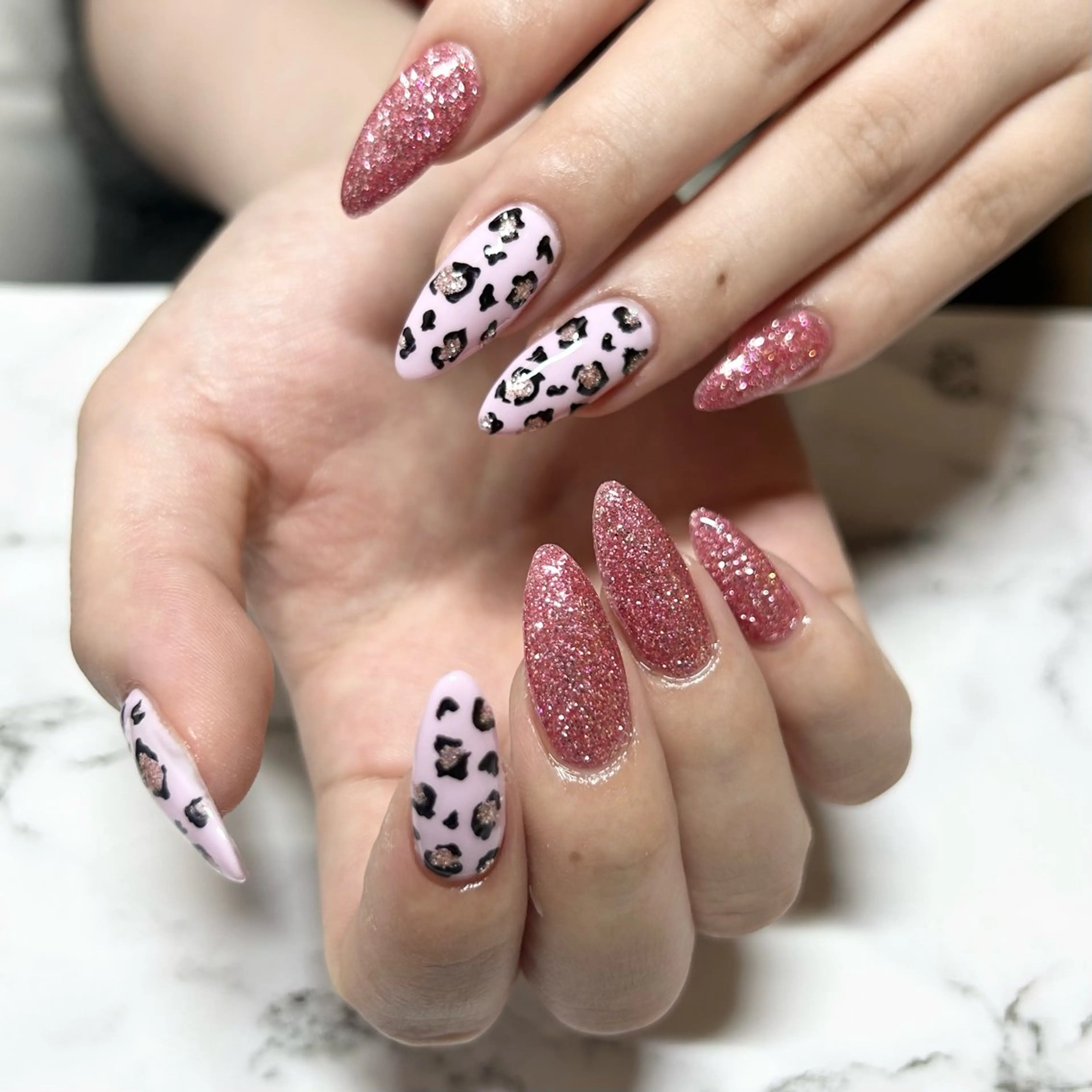 ネイル ハンドネイル ハンドケア she nail studio所属・パラジェル/スカルプ salonOerbaのネイルデザイン