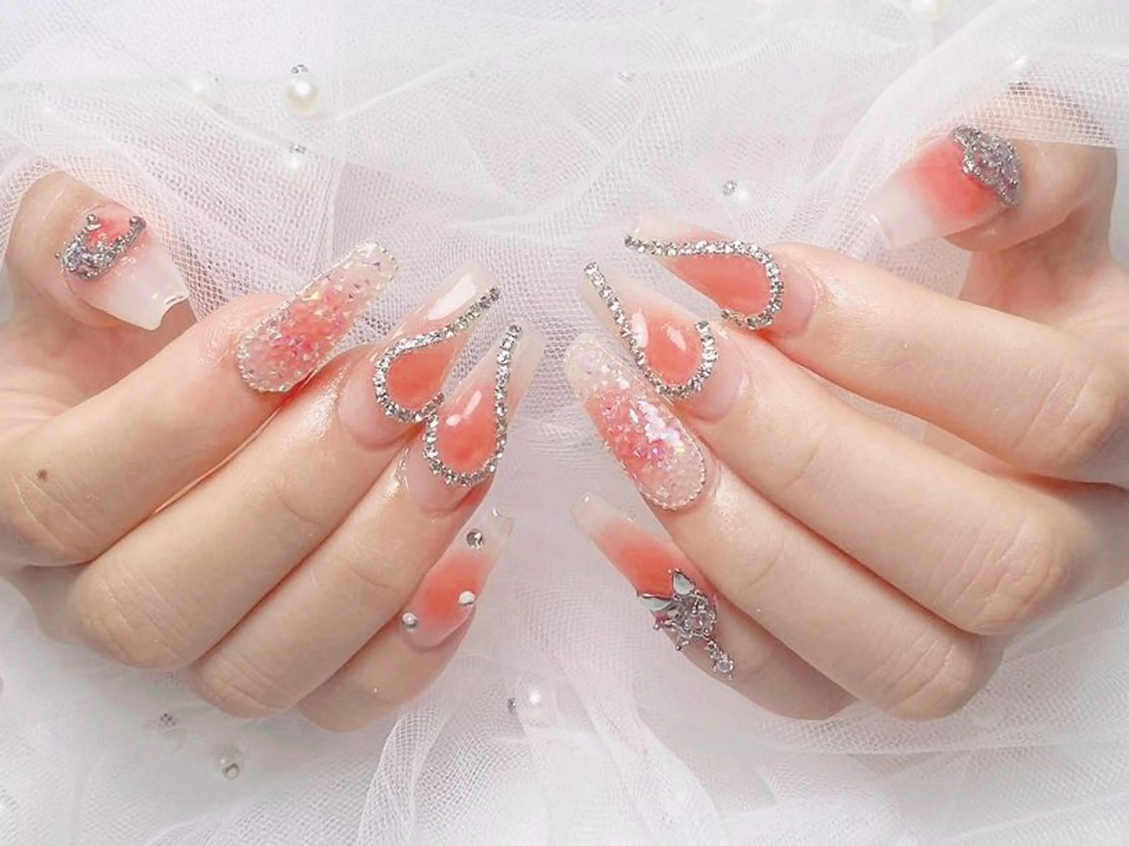 ネイル フレンチネイル ジェルネイル ハート 韓国ネイル マグネットネイル ハンドネイル ネイルサロン lotusのネイルデザイン