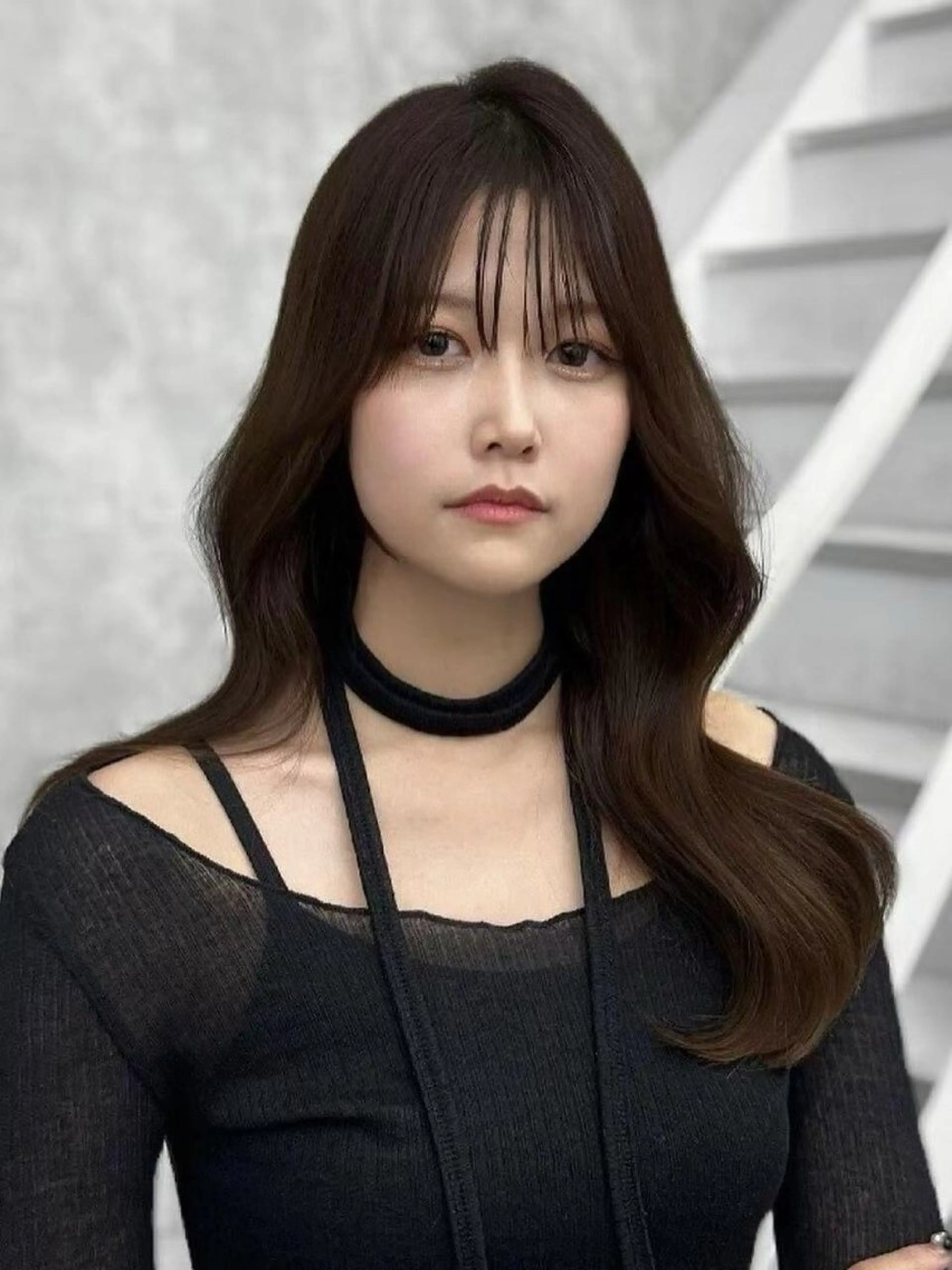 ロング チョコレートブラウン くびれヘア レイヤーカット┊ 透 明感カラー┊ YUIのヘアスタイル