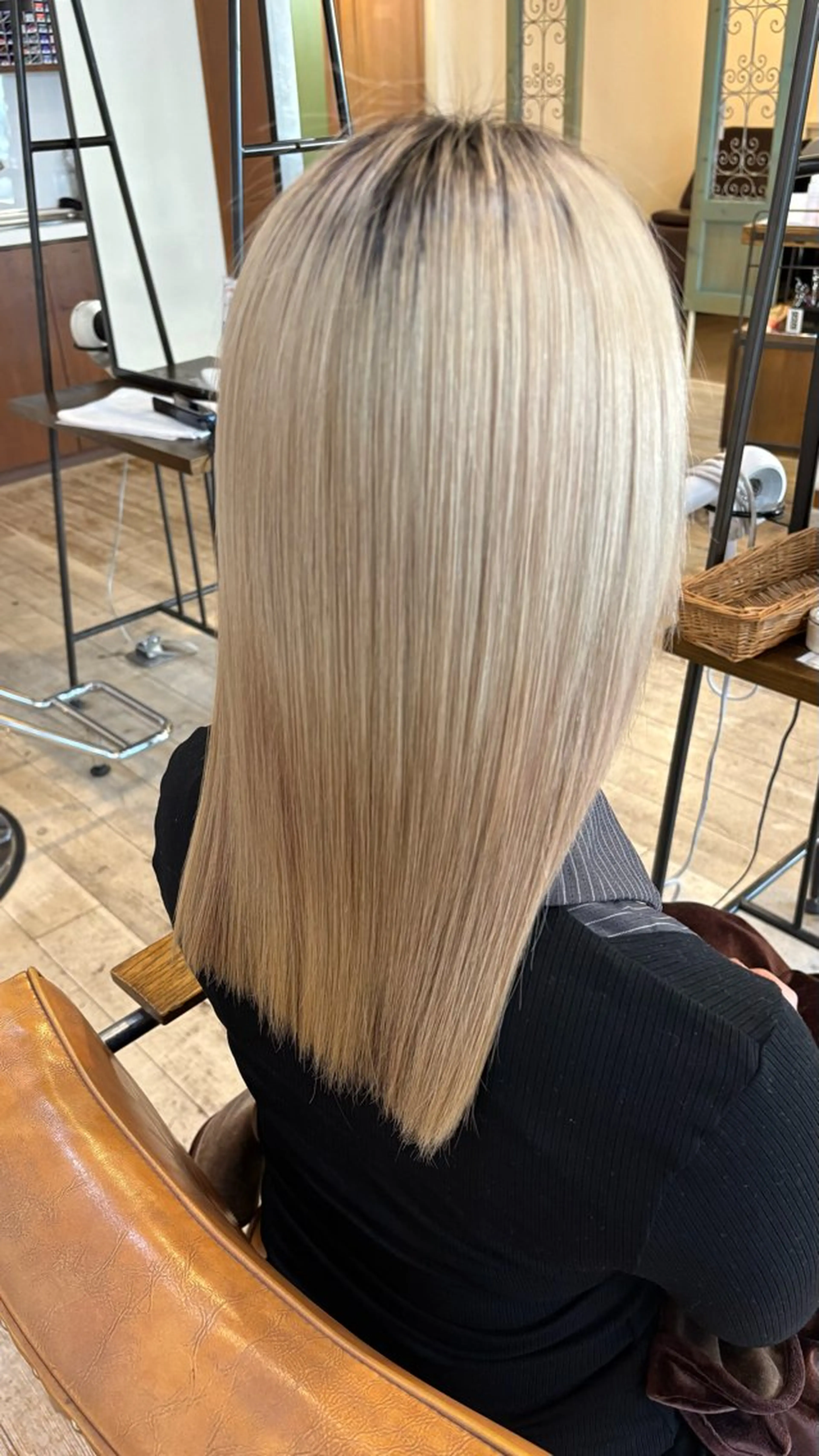 セミロング ヘアカラー set-up 中庄 hikariのヘアスタイル