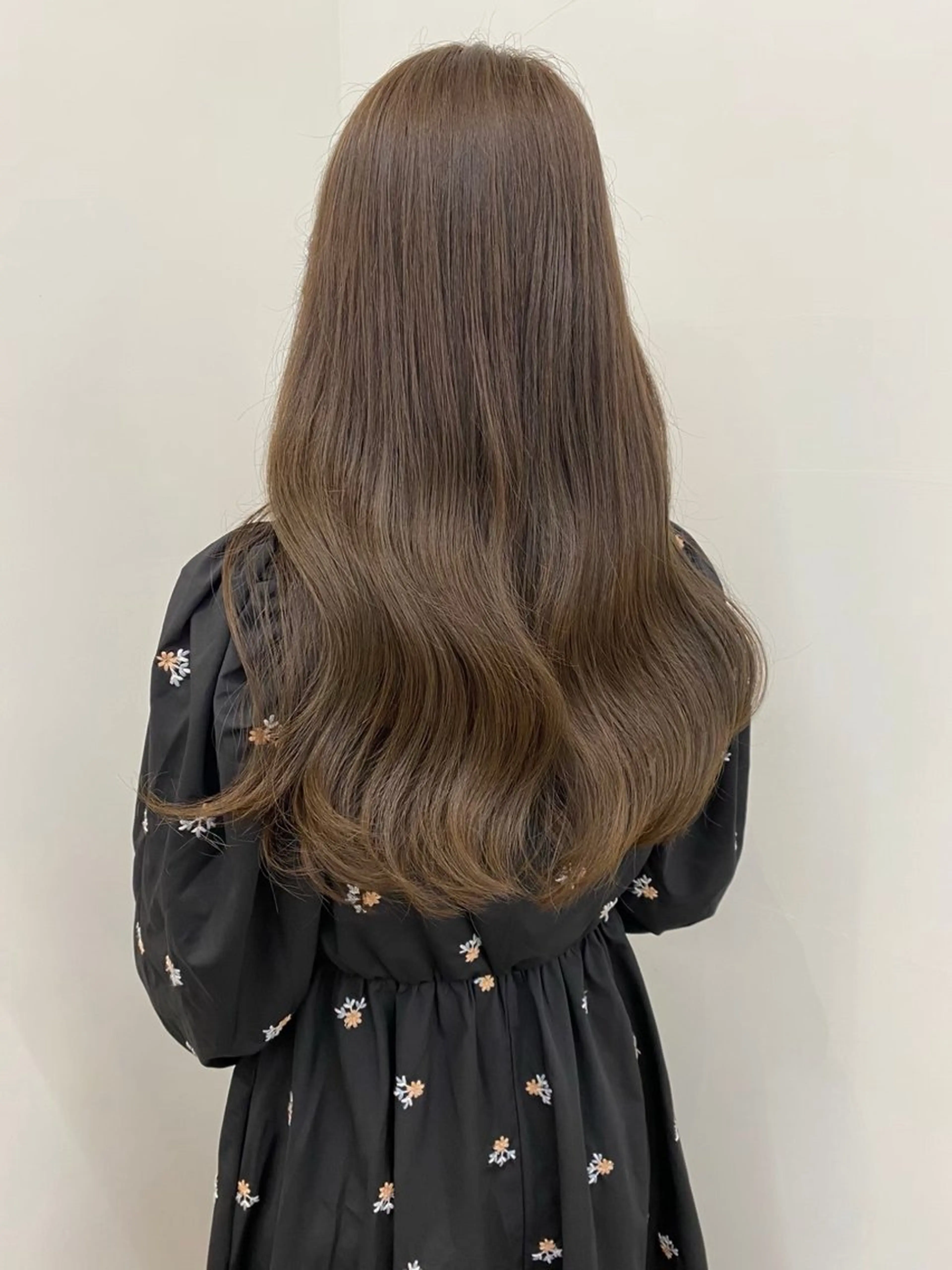 ロング カラー ベージュカラー ヘアカラー nok所属・レイヤー/ベージュ/ どますず🌺のヘアスタイル