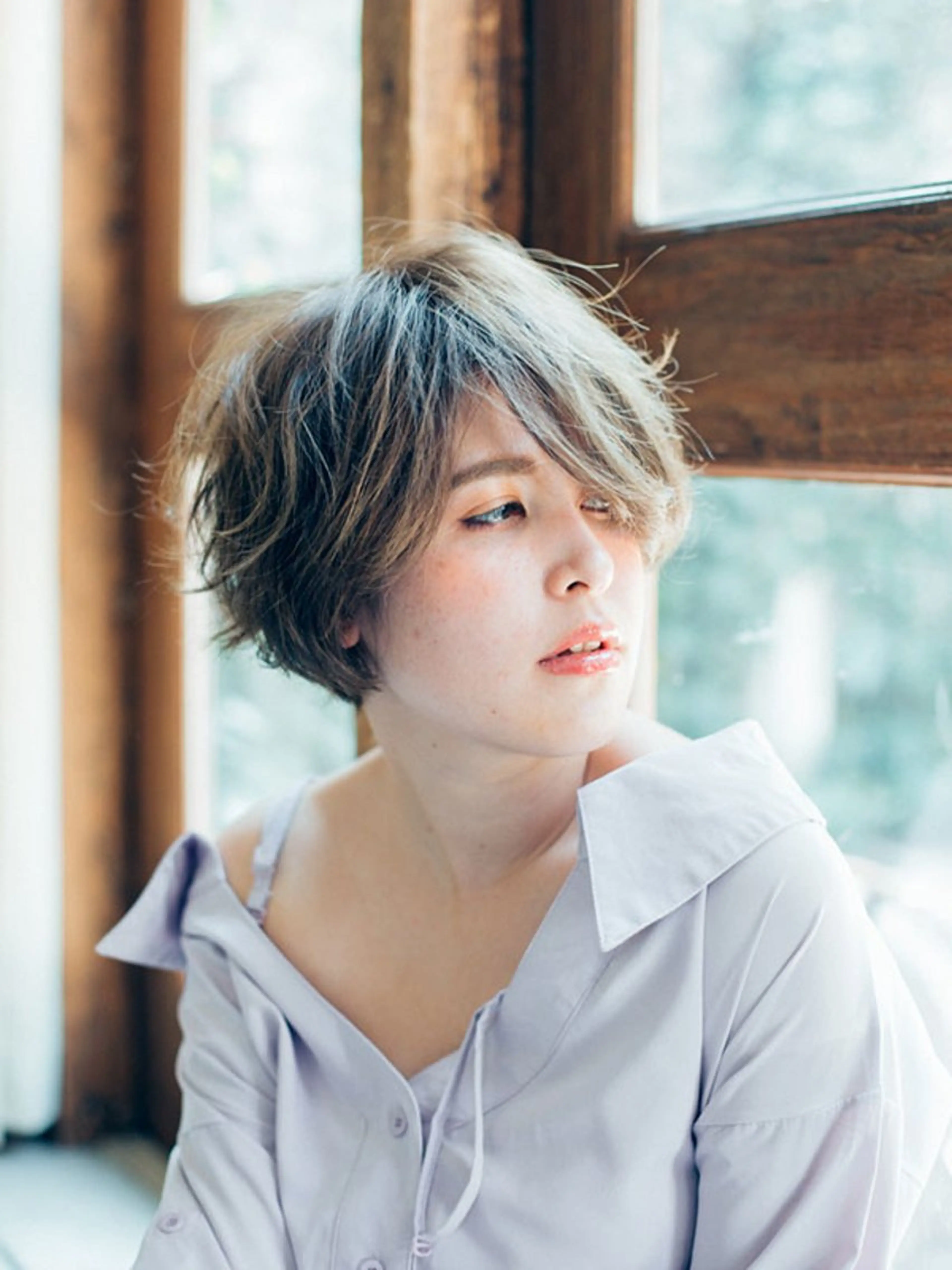 ショート 外国人風カラー ショートヘア カット ヘアカラー SHINY シャイニー千住大橋のヘアスタイル