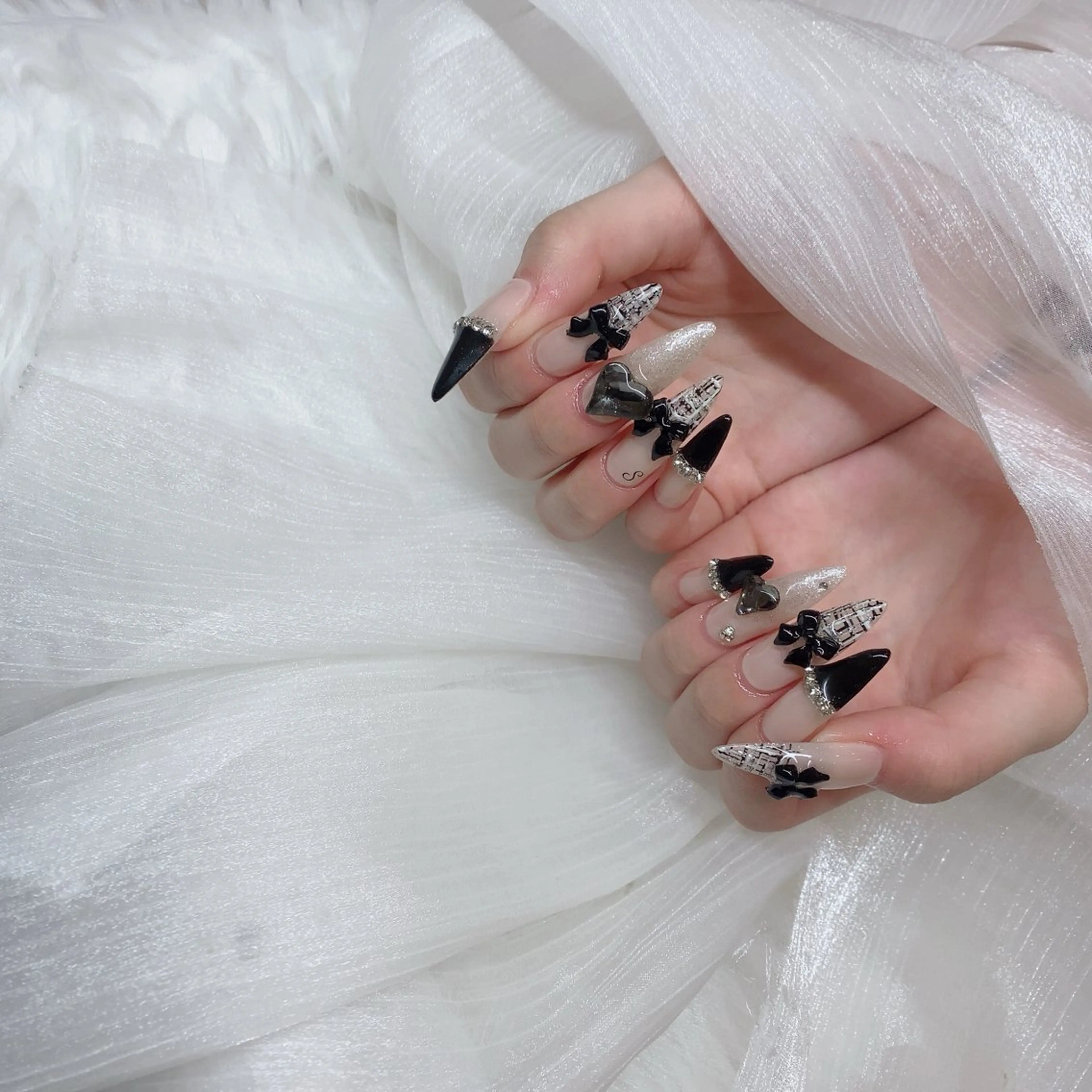 ネイル ハンドネイル NAIL SALON Eclat しほのネイルデザイン