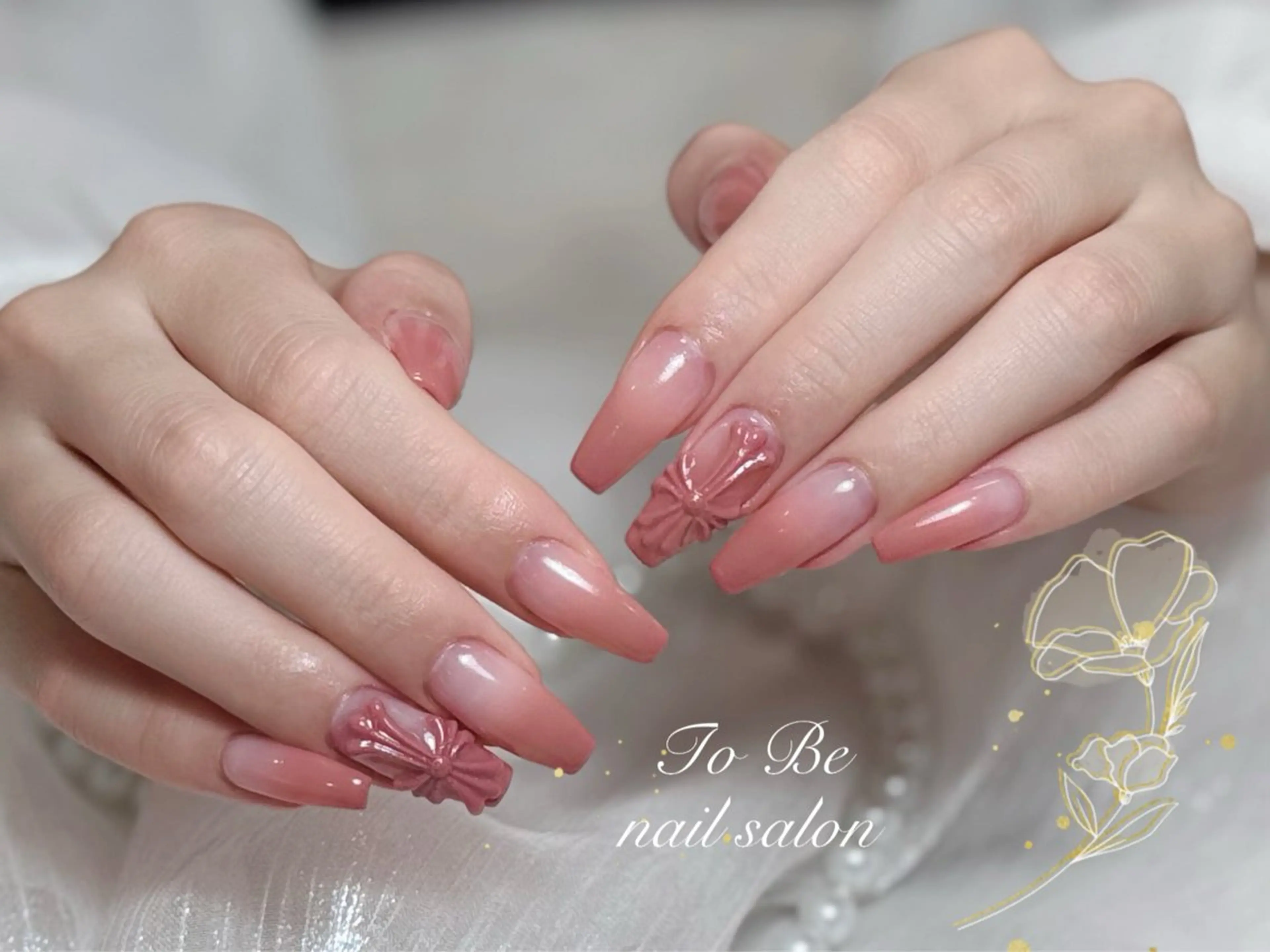 INS大人気長さだし+クロムネイルの写真