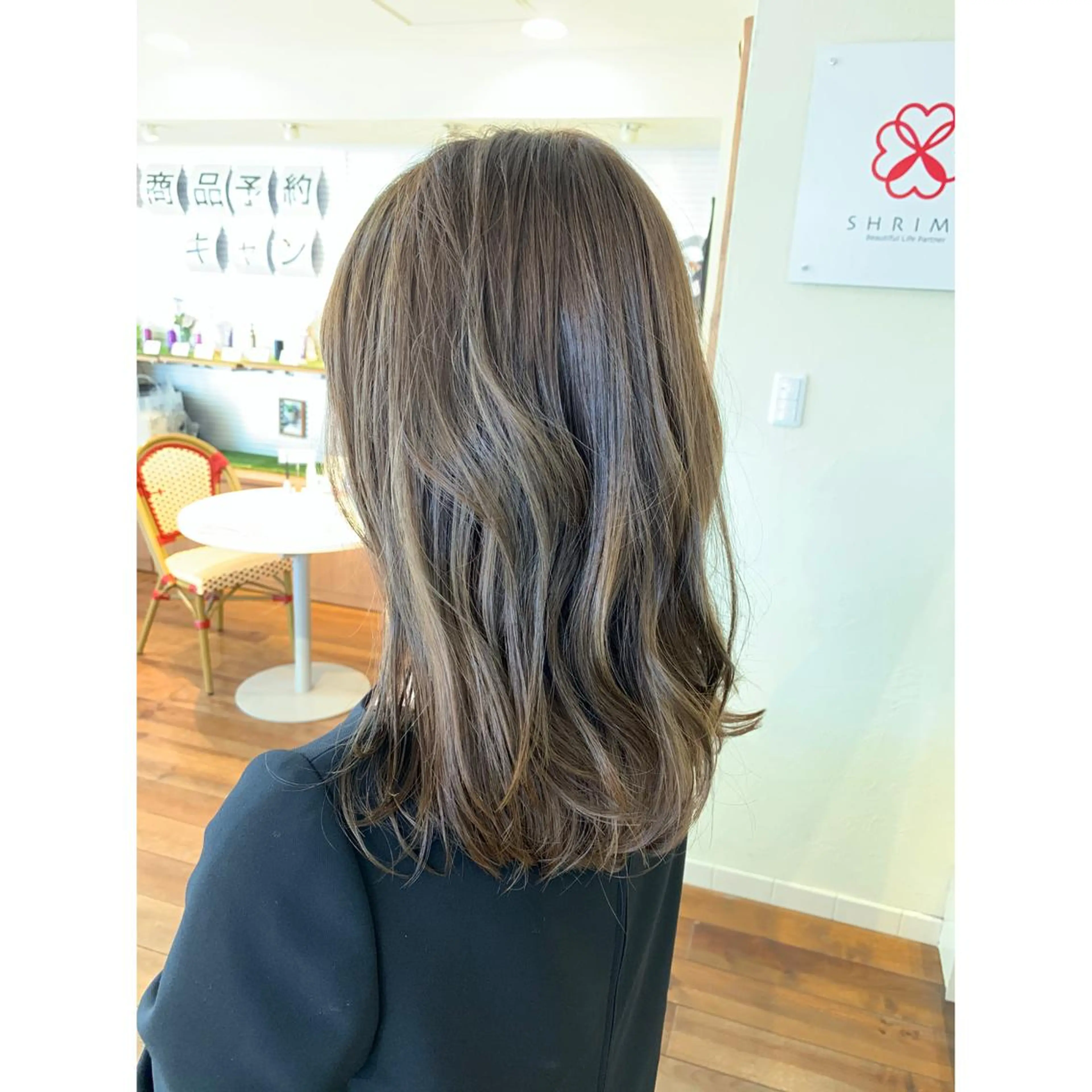 セミロング 小杉輝/ショート /艶カラー✨のヘアスタイル