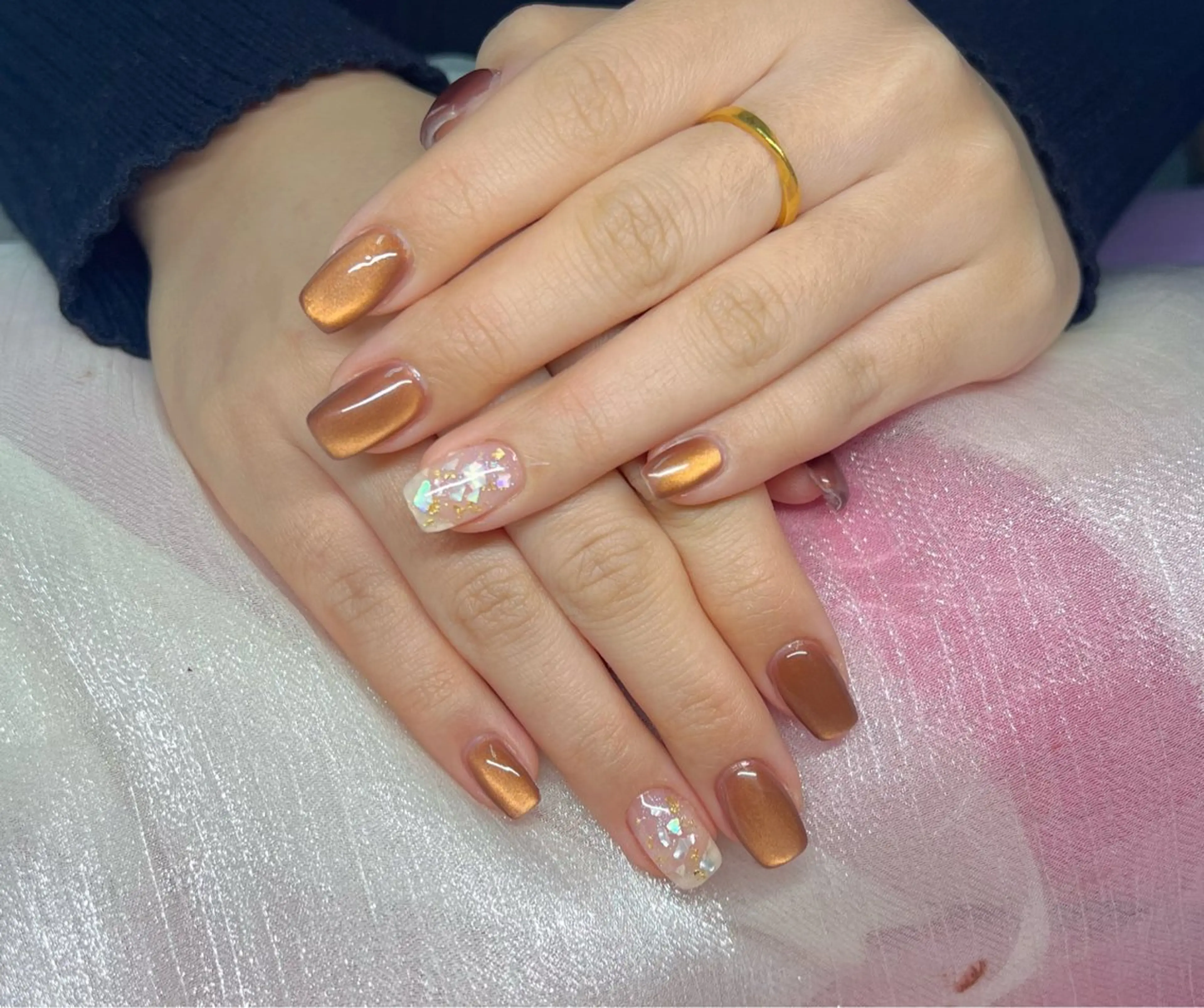 ミディアム ハンドネイル ハンドケア 一其 サロンのネイルデザイン