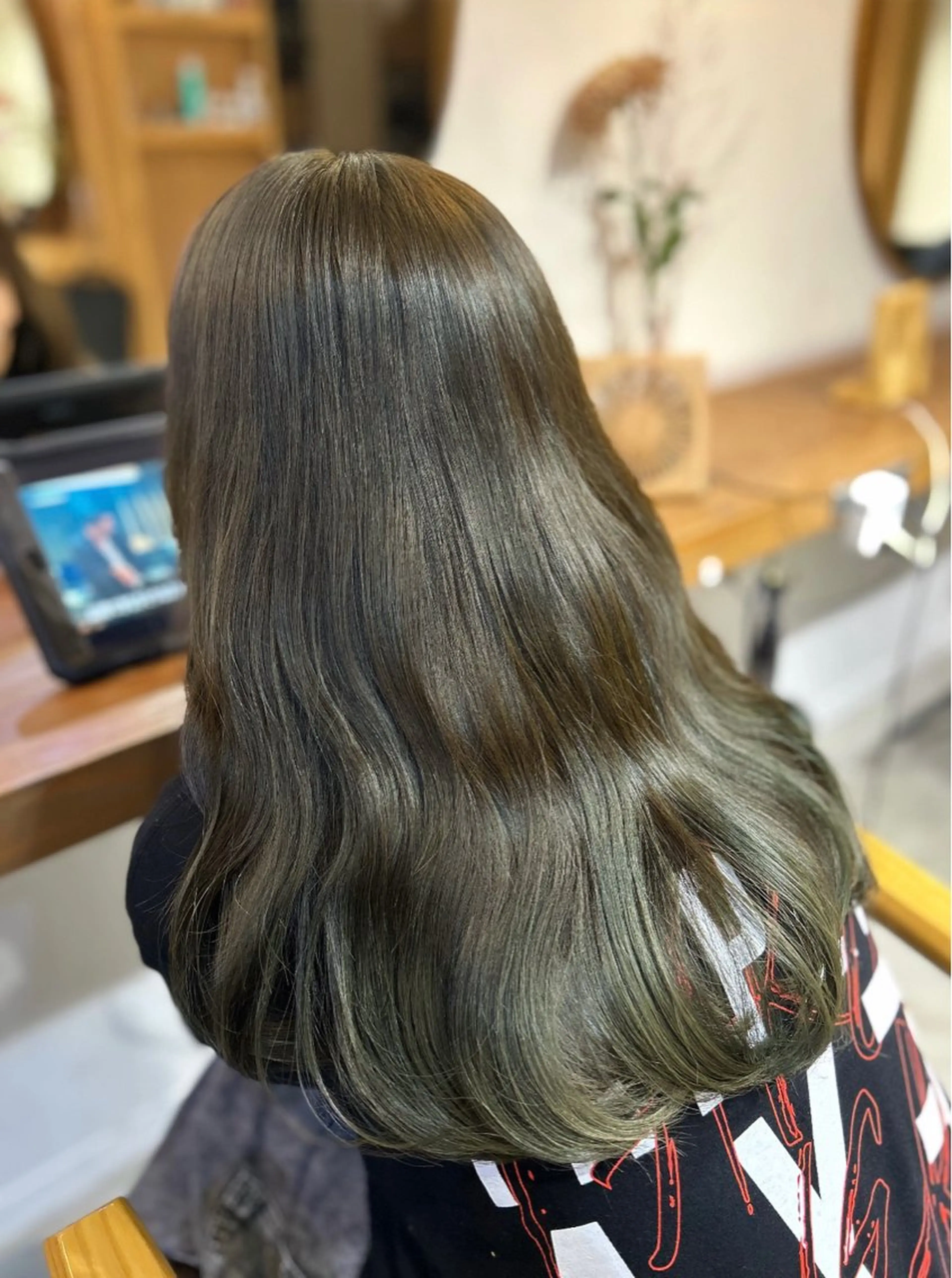 ロング ヘアカラー Miku 🦔 / ヘアセットのヘアスタイル