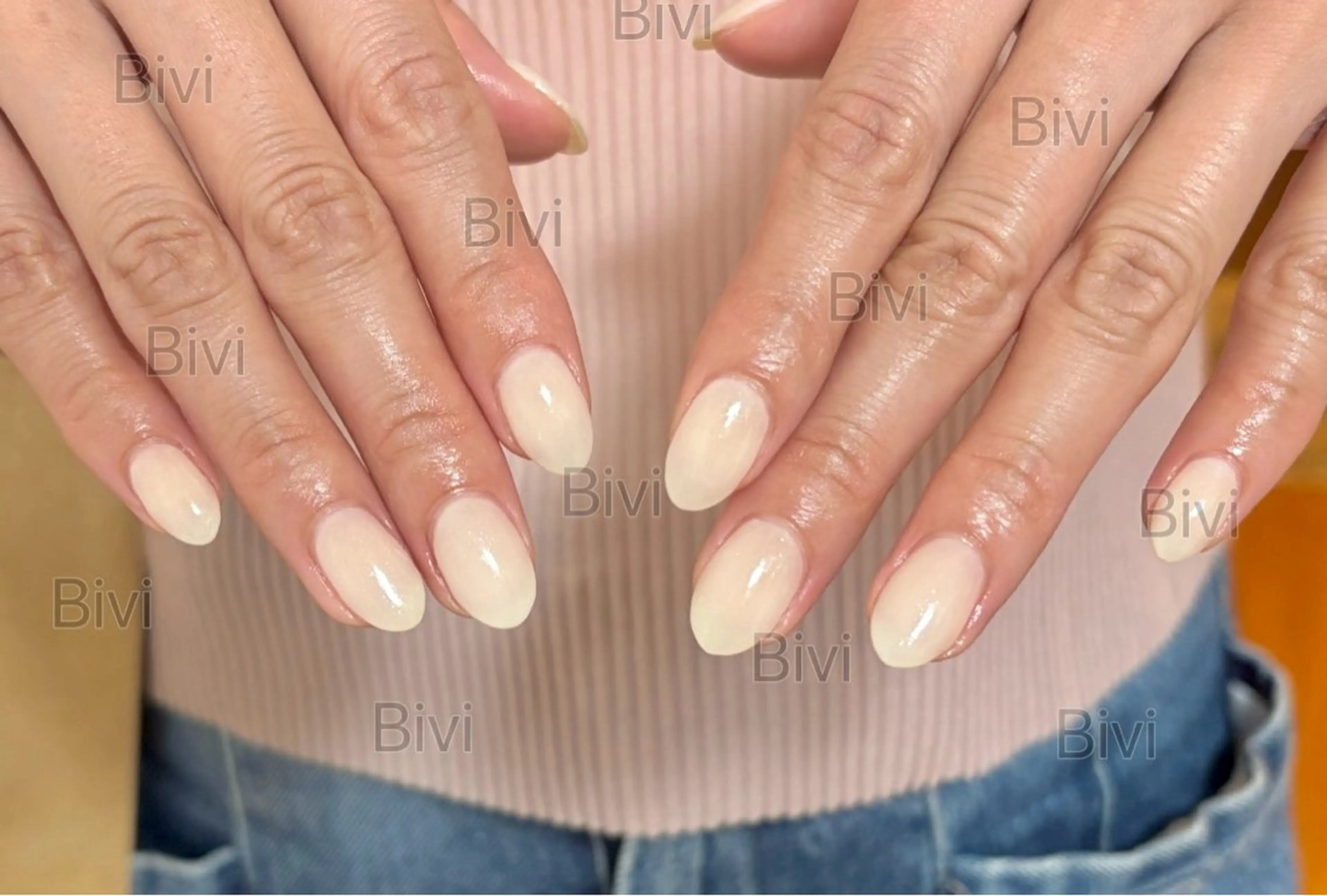 ネイル ラメ(グリッター) ホワイト ハンドネイル ハンドケア ♡Bivi♡自爪に 優しいネイルサロンのネイルデザイン