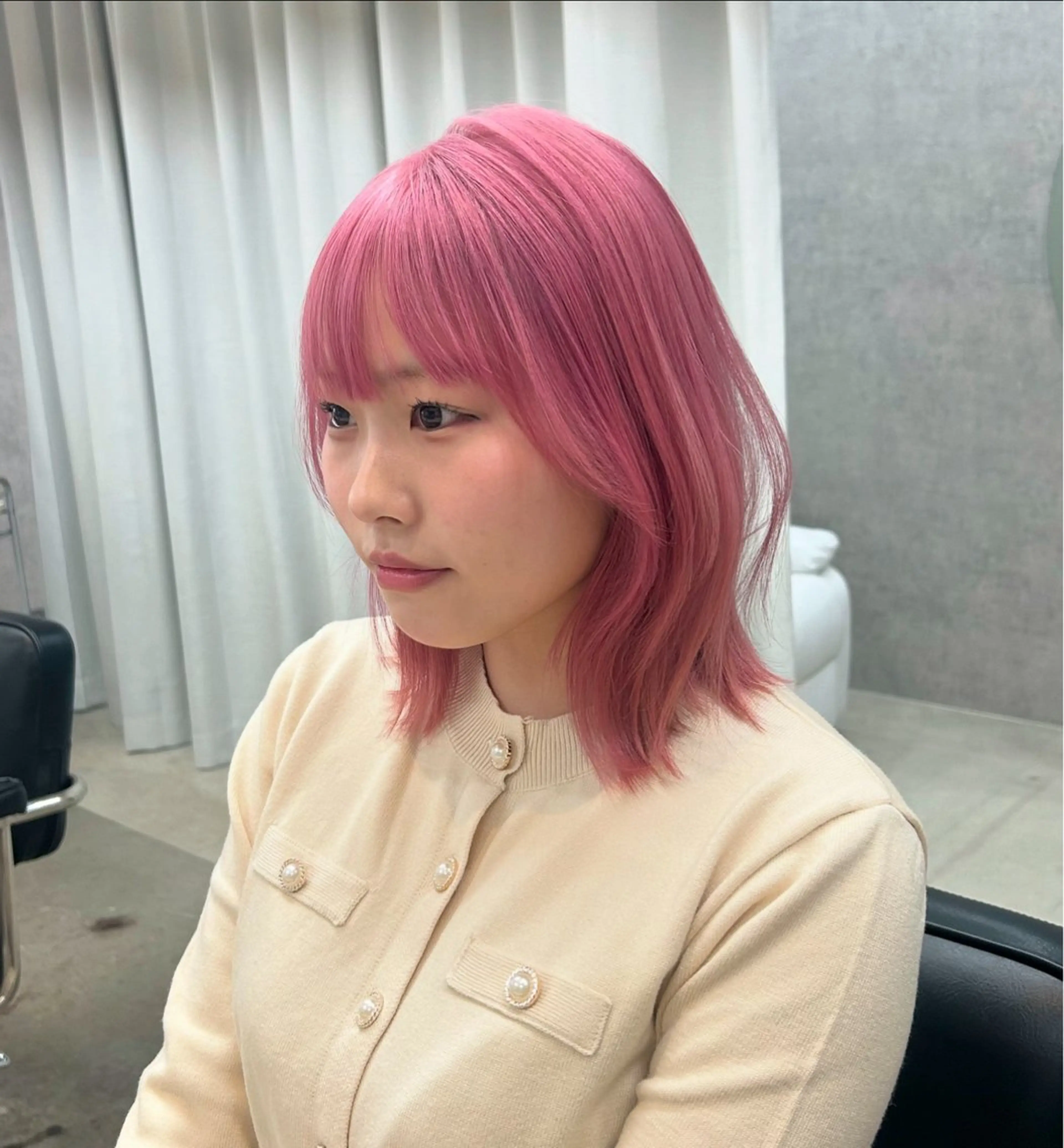 ショート ヘアカラー 荒谷 薫のヘアスタイル