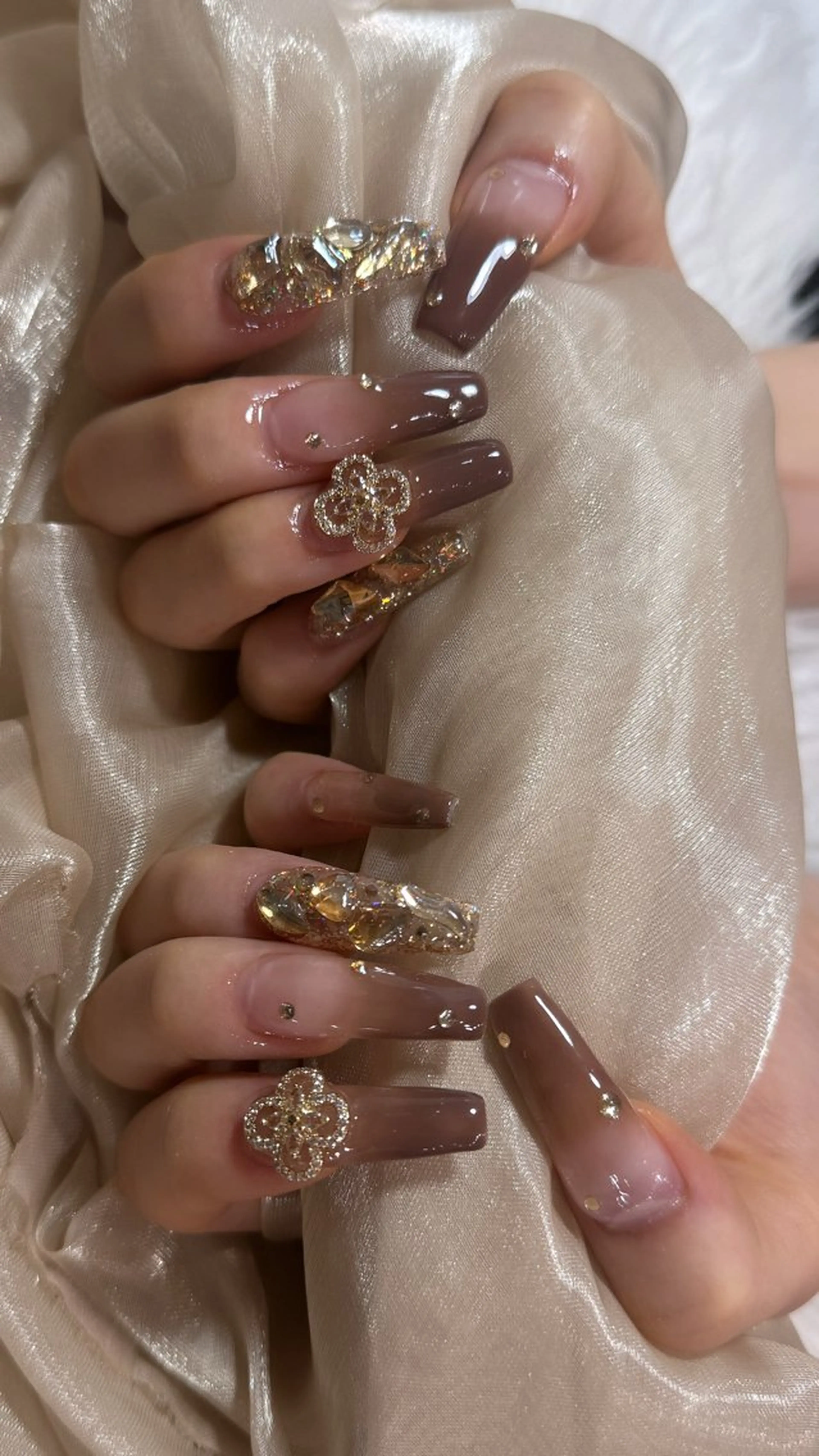 ネイル &Me さらのネイルデザイン