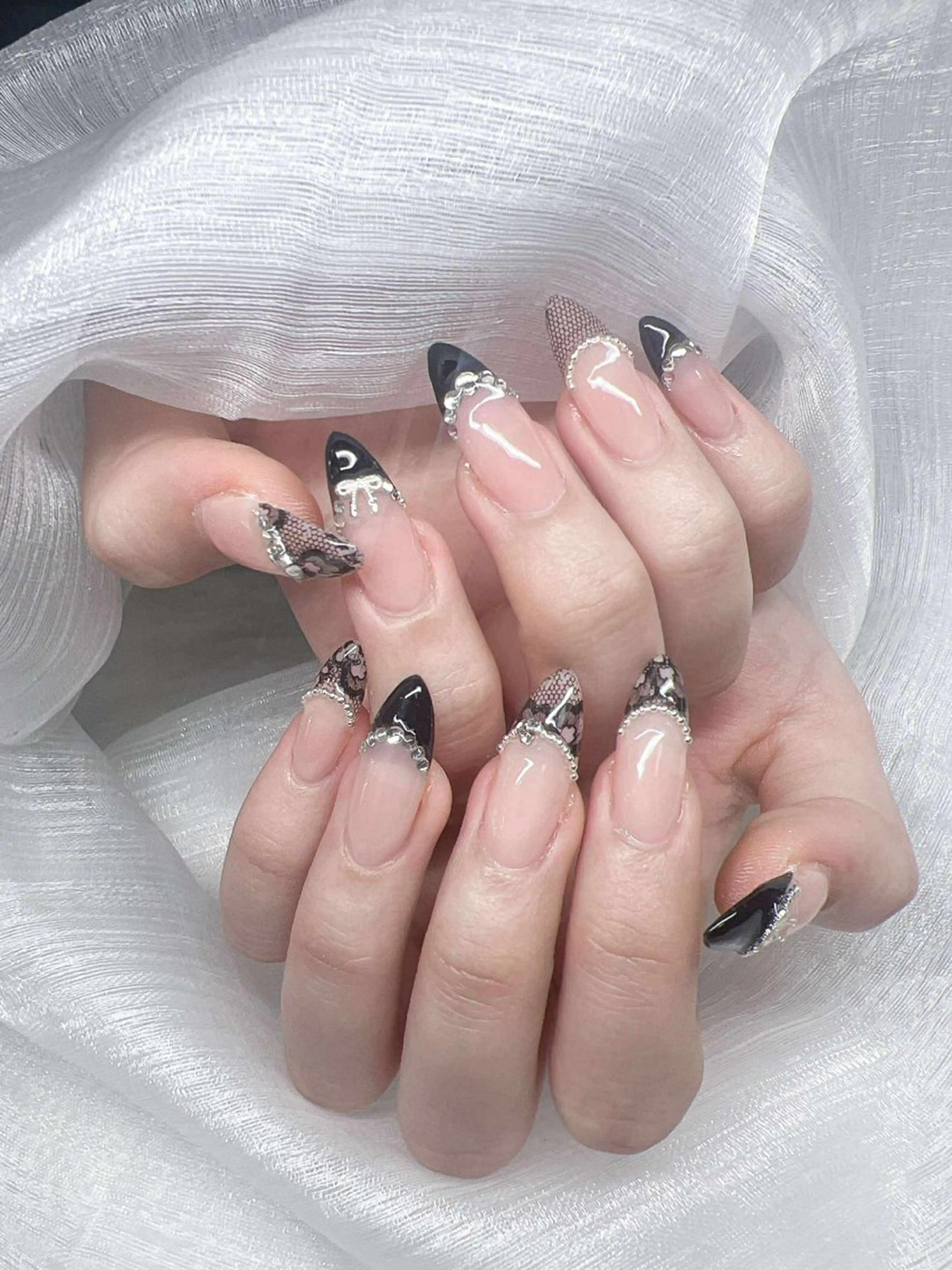 ネイル ハンドネイル Lee Nailsのネイルデザイン