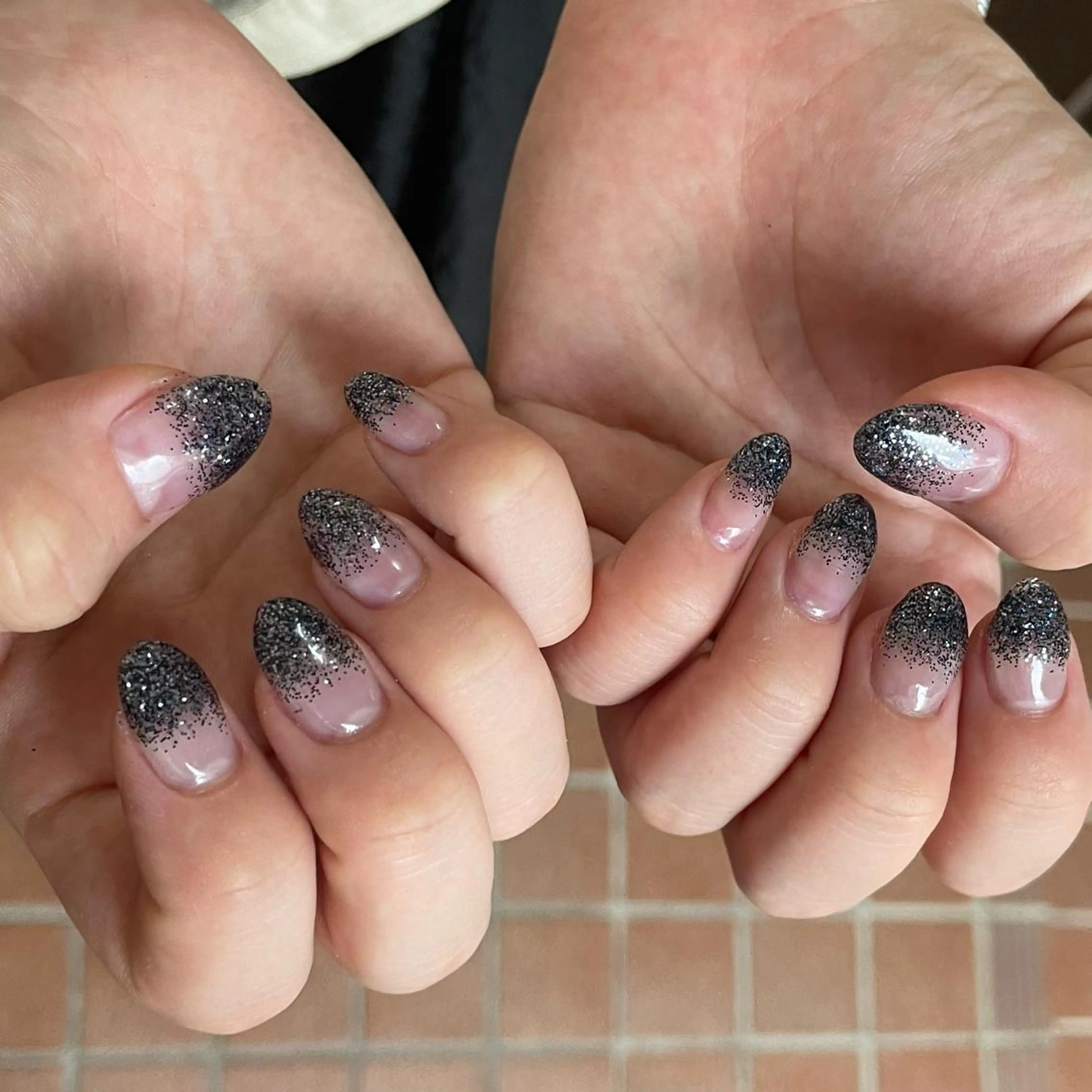 ネイル ハンドネイル 黒川 実祐のネイルデザイン