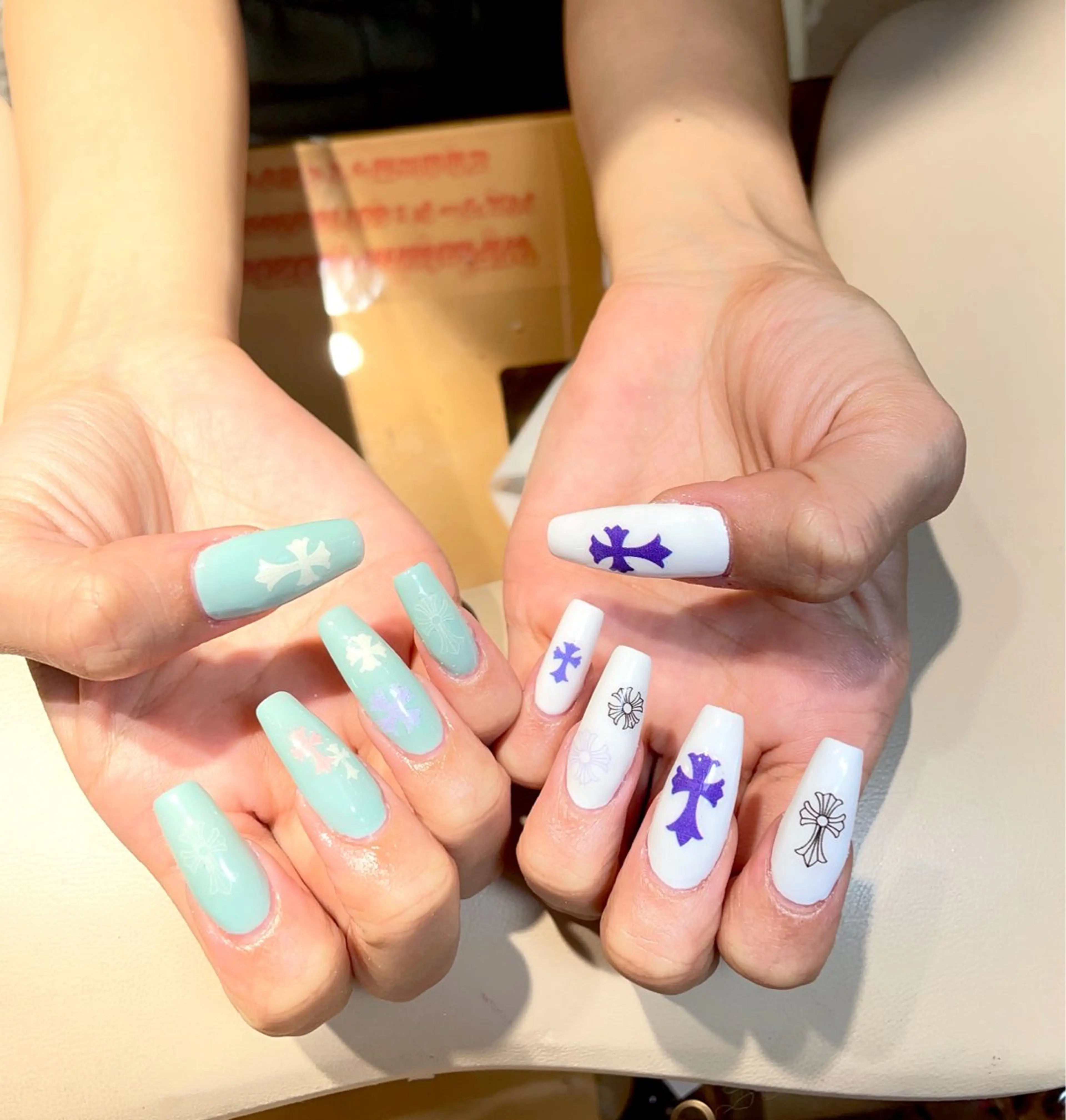 ネイル ハンドネイル ハンドケア SunNail池袋 🍧エミリーのネイルデザイン