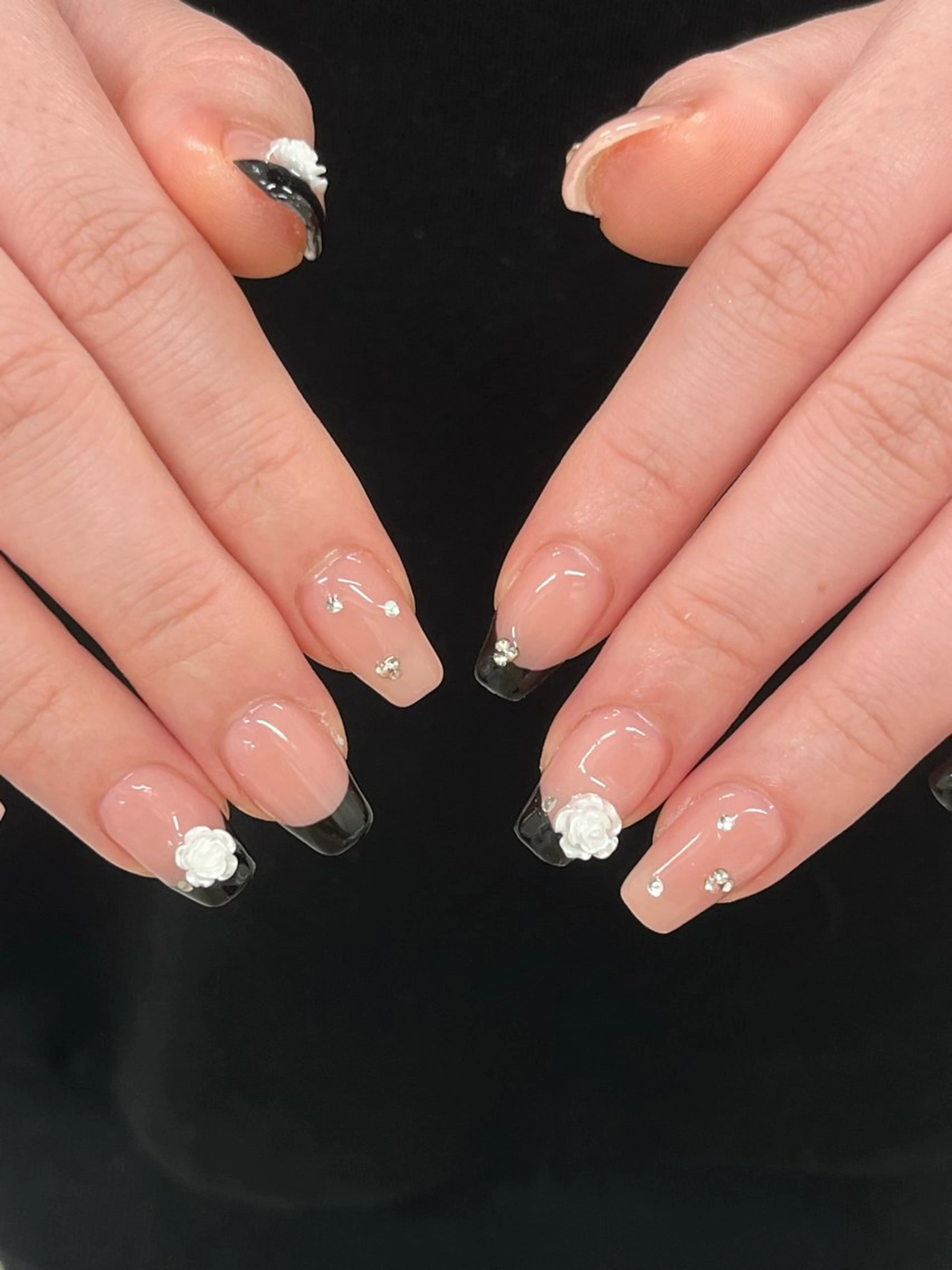 ネイル ハンドネイル schon 🎀saraのネイルデザイン